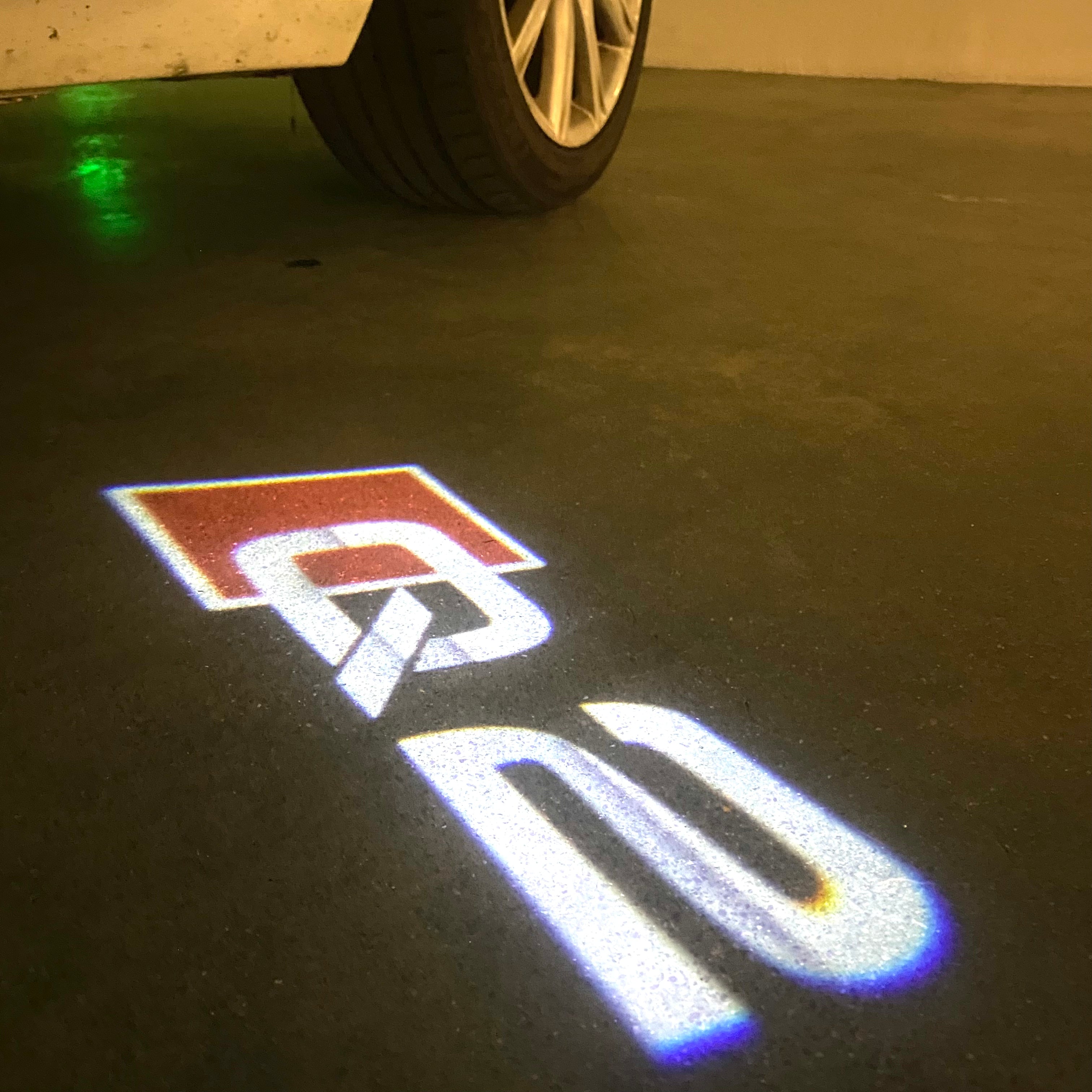 AUDI Q2 LOGO DOOR PROJECTOT Nr.002A34