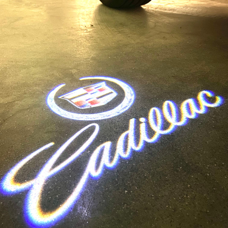 CADILLAC ORIGINAL LOGO PROJECTOT LIGHTS Nr.256 (Menge 1 = 2 Logofolien /2 Türleuchten） 