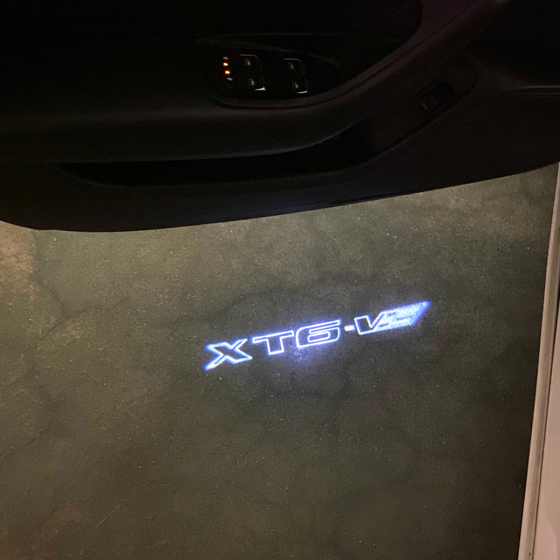 CADILLAC XT6 LOGO PROJECTOT LIGHTS Nr.2598 (quantity 1 = 2 Logo Films /2 door lights）