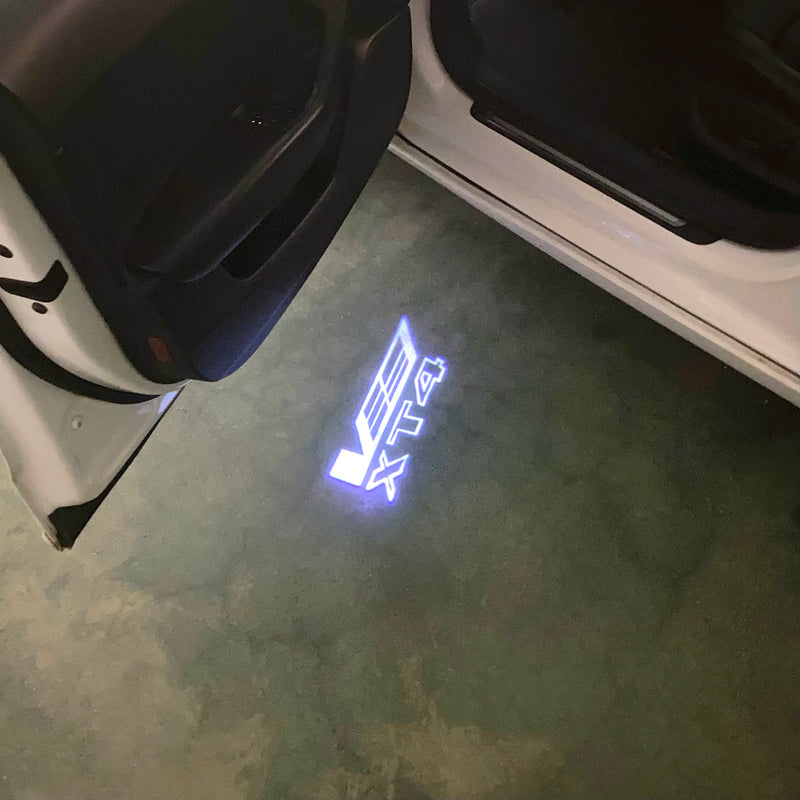 CADILLAC XT4 LOGO PROJECTOT LIGHTS Nr.2616 (quantity 1 = 2 Logo Films /2 door lights）