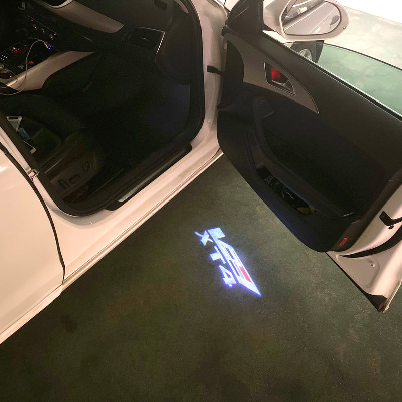 CADILLAC XT4 LOGO PROJECTOT LIGHTS Nr.2626 (quantity 1 = 2 Logo Films /2 door lights）