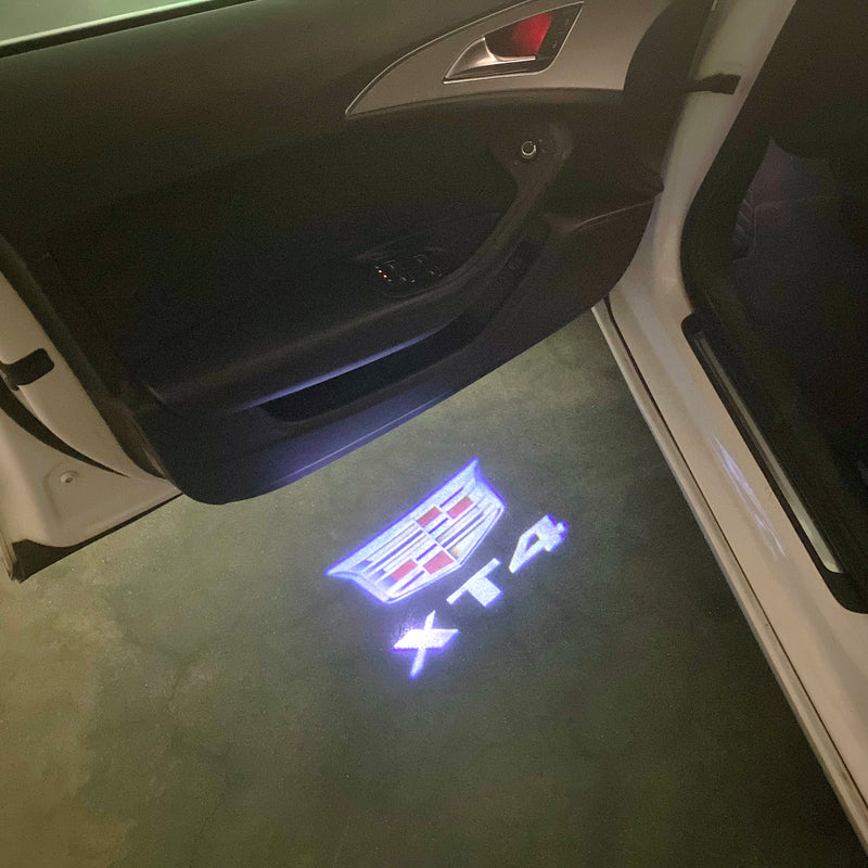 CADILLAC XT4 LOGO PROJECTOT LIGHTS Nr.2646 (quantity 1 = 2 Logo Films /2 door lights）