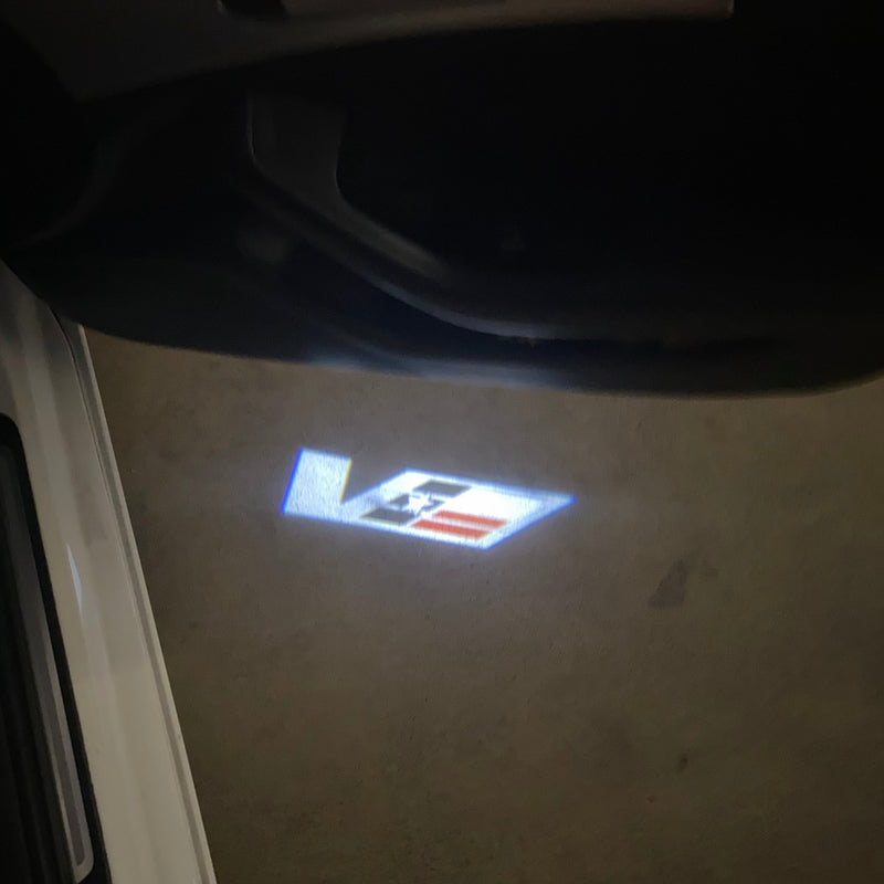 CADILLAC V  series  LOGO PROJECTOT LIGHTS Nr.2608 (quantity 1 = 2 Logo Films /2 door lights）