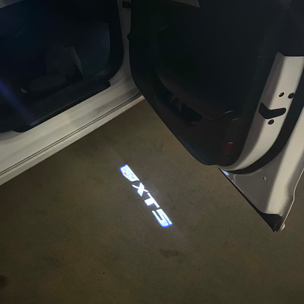 CADILLAC XT5 LOGO PROJECTOT LIGHTS Nr.2580 (quantity 1 = 2 Logo Films /2 door lights）