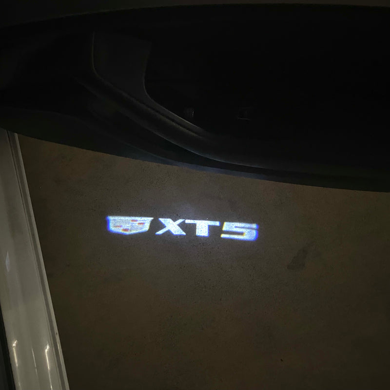 CADILLAC XT5 LOGO PROJECTOT LIGHTS Nr.2580 (quantity 1 = 2 Logo Films /2 door lights）