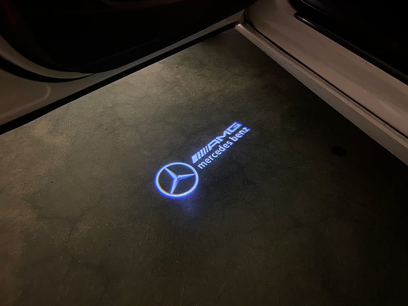 MERCEDES BENZ AMG LOGO PROJECTOT LIGHTS Nr.18 (Menge 1 = 1 Satz/2 Türleuchten)