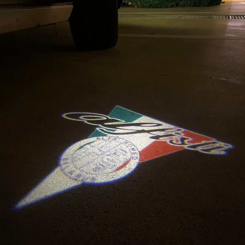 Alfa Romeo Alfisti LOGO PROJECTOT LIGHTS Nr.107 (quantità 1 = 2 Pellicola Logo / 2 luci porta) 