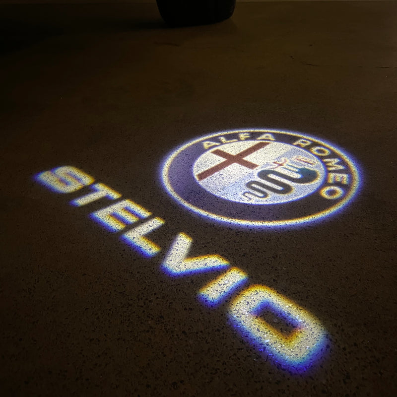 Alfa Romeo Stelvio LOGO PROJECTOT LIGHTS Nr.95 (Menge 1 = 2 Logofolie / 2 Türleuchten) 