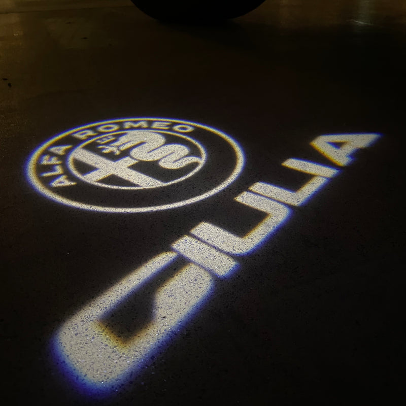 Alfa Romeo GIULIA LOGO PROJECTOT LIGHTS Nr.48 (Menge 1 = 2 Logofolie / 2 Türleuchten) 