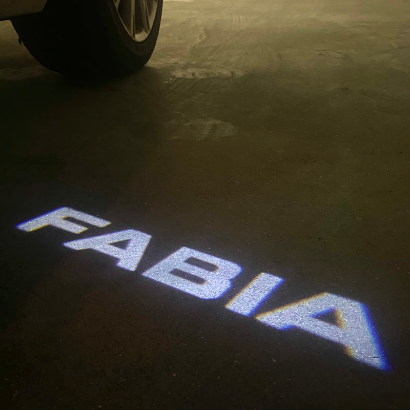 SKODA FABIA 6 Y LOGO PROJECTOT LIGHTS Nr.19 (quantità 1 = 2 pellicole logo /2 luci portiera）