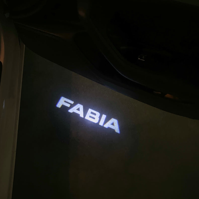 SKODA FABIA 6 Y LOGO PROJECTOT LIGHTS Nr.19 (quantità 1 = 2 pellicole logo /2 luci portiera）