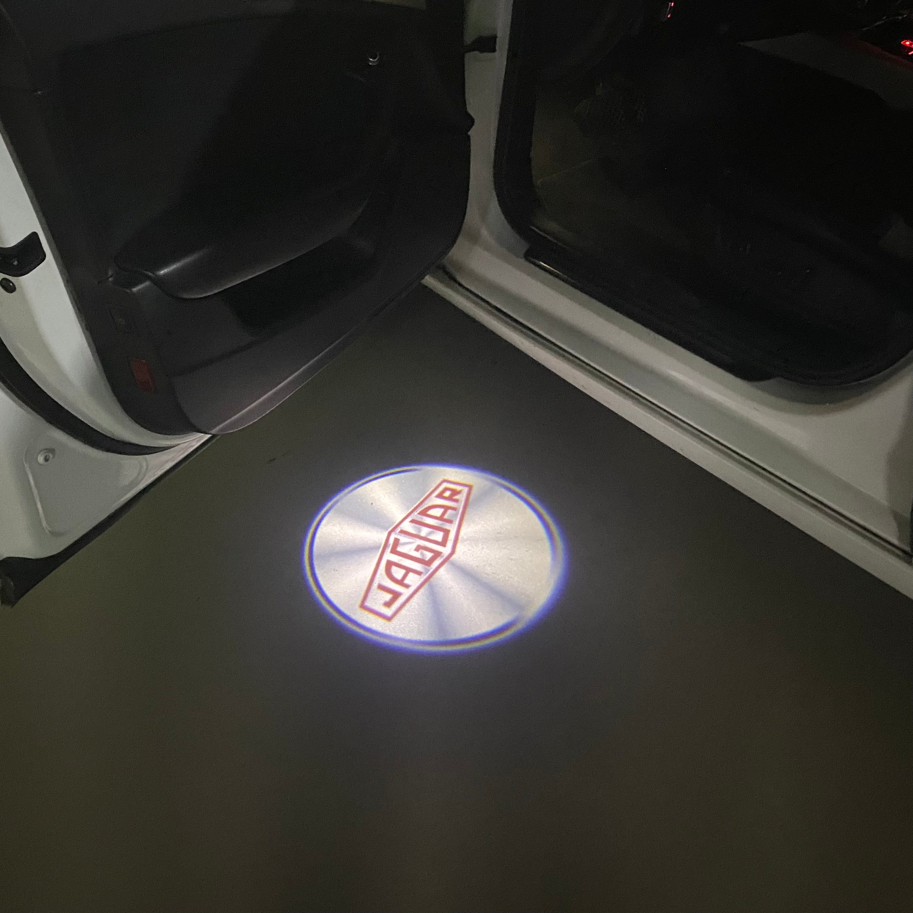 JAGUAR Original LOGO PROJECROTR LIGHTS Nr.10 (quantity 1 = 1 sets/2 door lights)