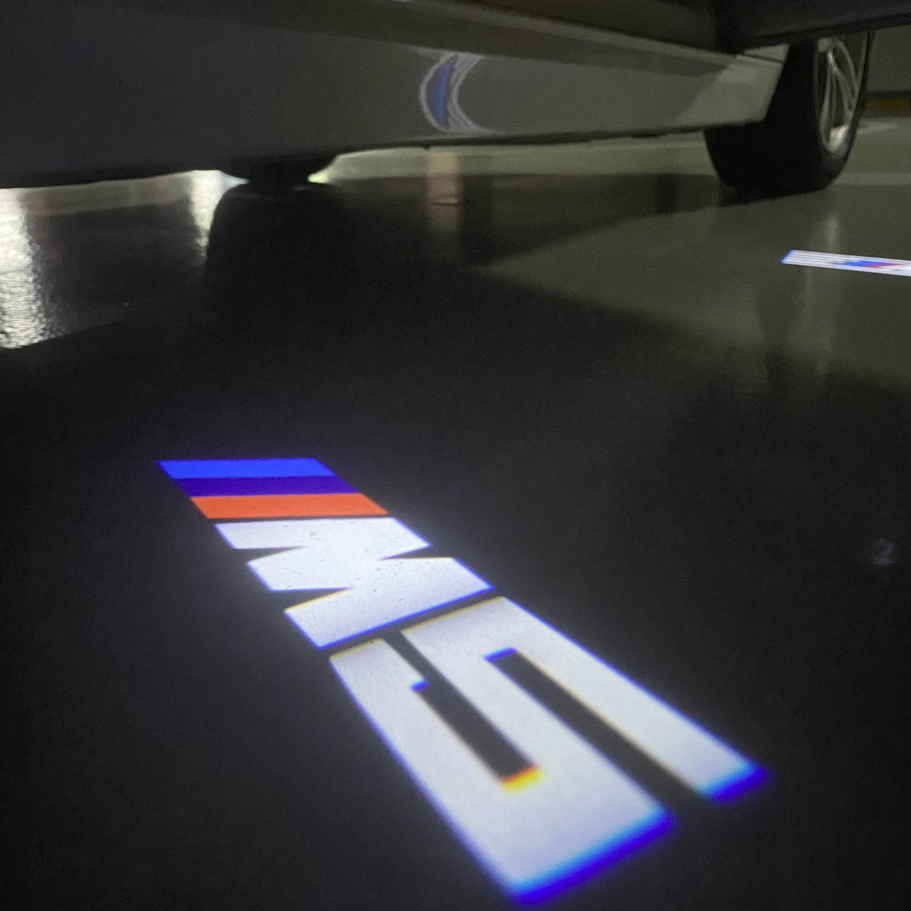 BMW  5 SERIES M5 LOGO PROJECTOT LIGHTS (quantity 1 = 1 sets/2 door lights)Nr.bmw00237