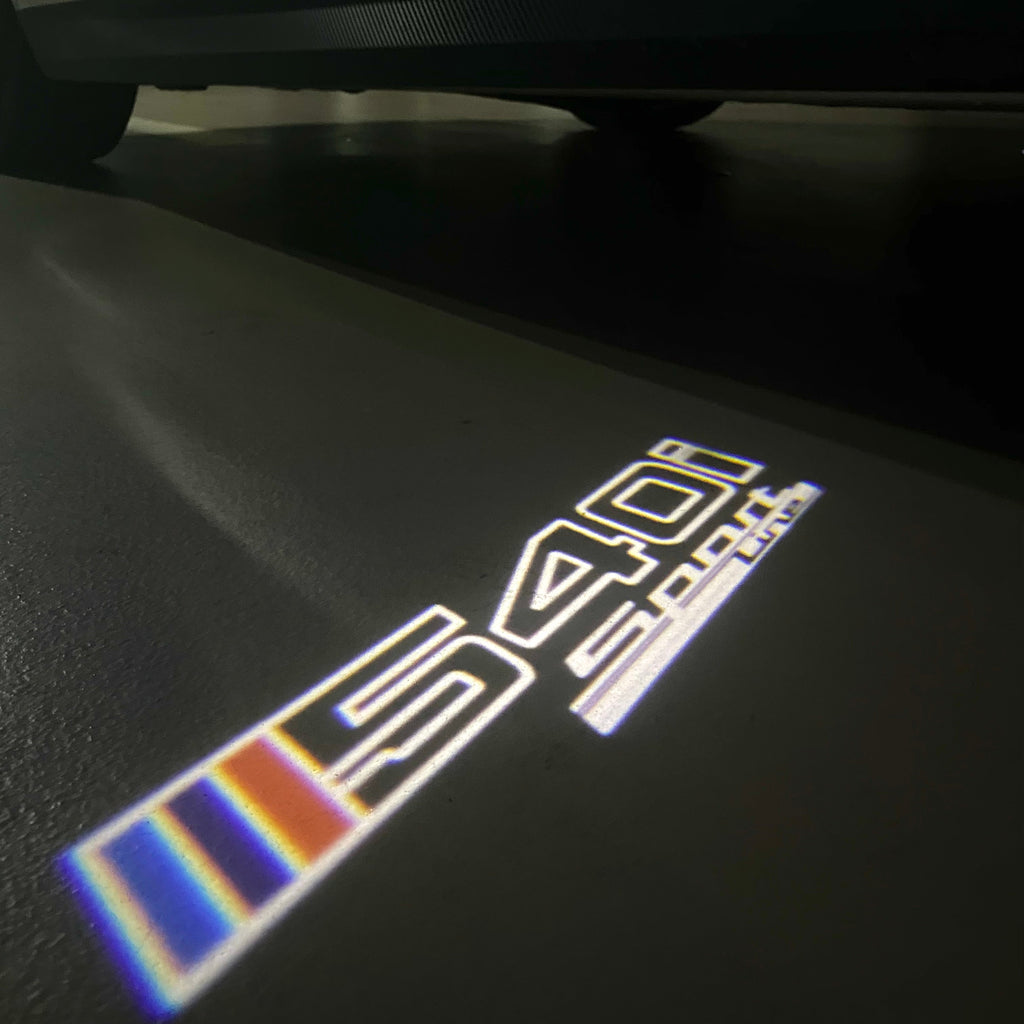 BMW  5 SERIES 540 i   LOGO PROJECTOT LIGHTS (quantity 1 = 1 sets/2 door lights)Nr.bmw00319