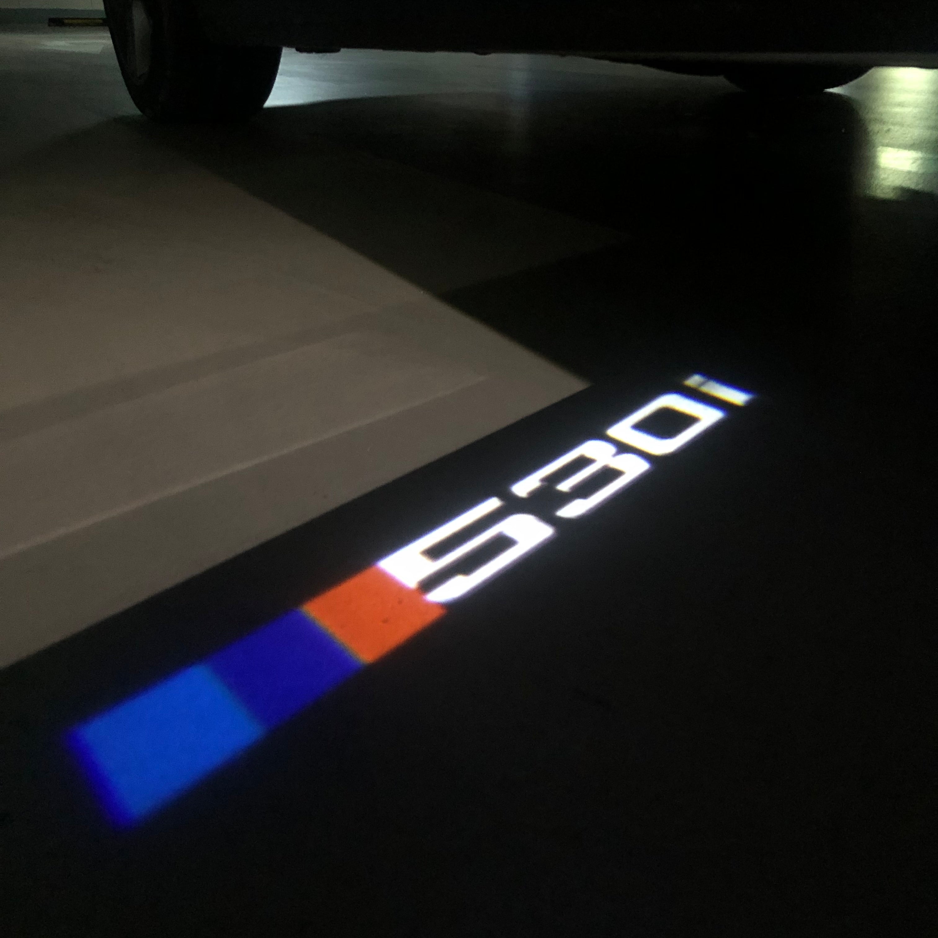 BMW   5 SERIES 530 LOGO PROJECTOT LIGHTS (quantity 1 = 1 sets/2 door lights)Nr.bmw00235