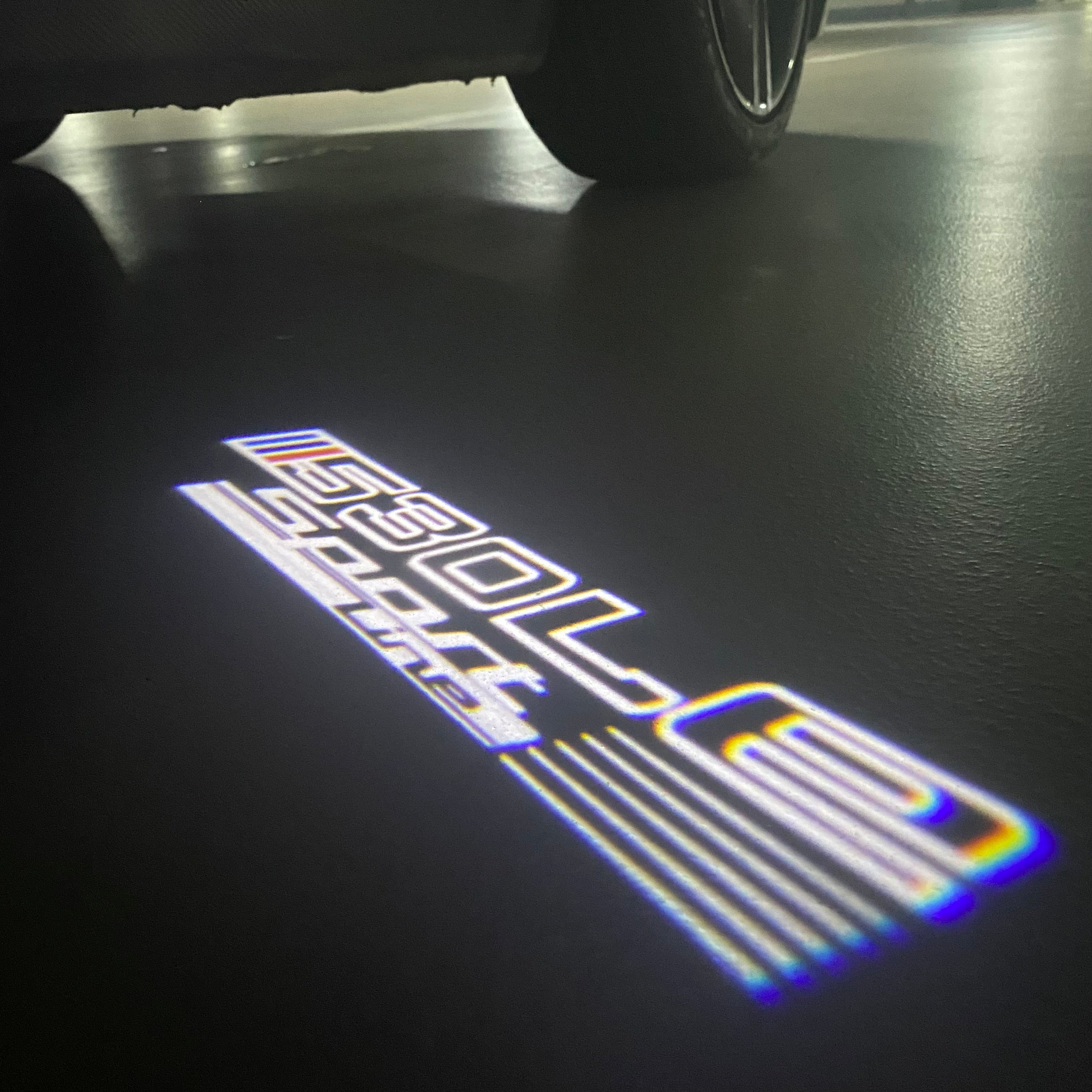 BMW  5 SERIES 530 Le LOGO PROJECTOT LIGHTS (quantity 1 = 1 sets/2 door lights)Nr.bmw00239