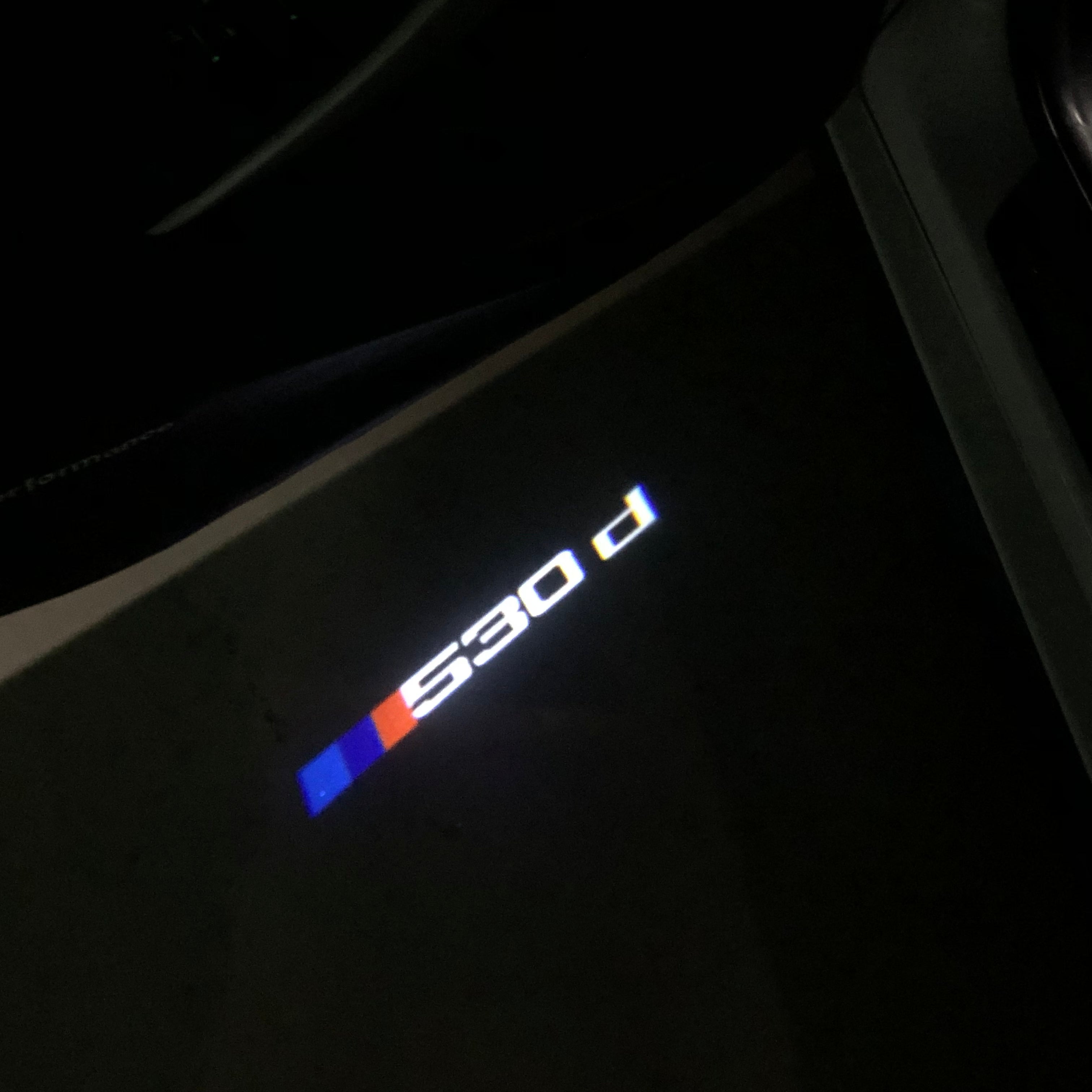 BMW  5 SERIES 530  LOGO PROJECTOT LIGHTS (quantity 1 = 1 sets/2 door lights)Nr.bmw00256