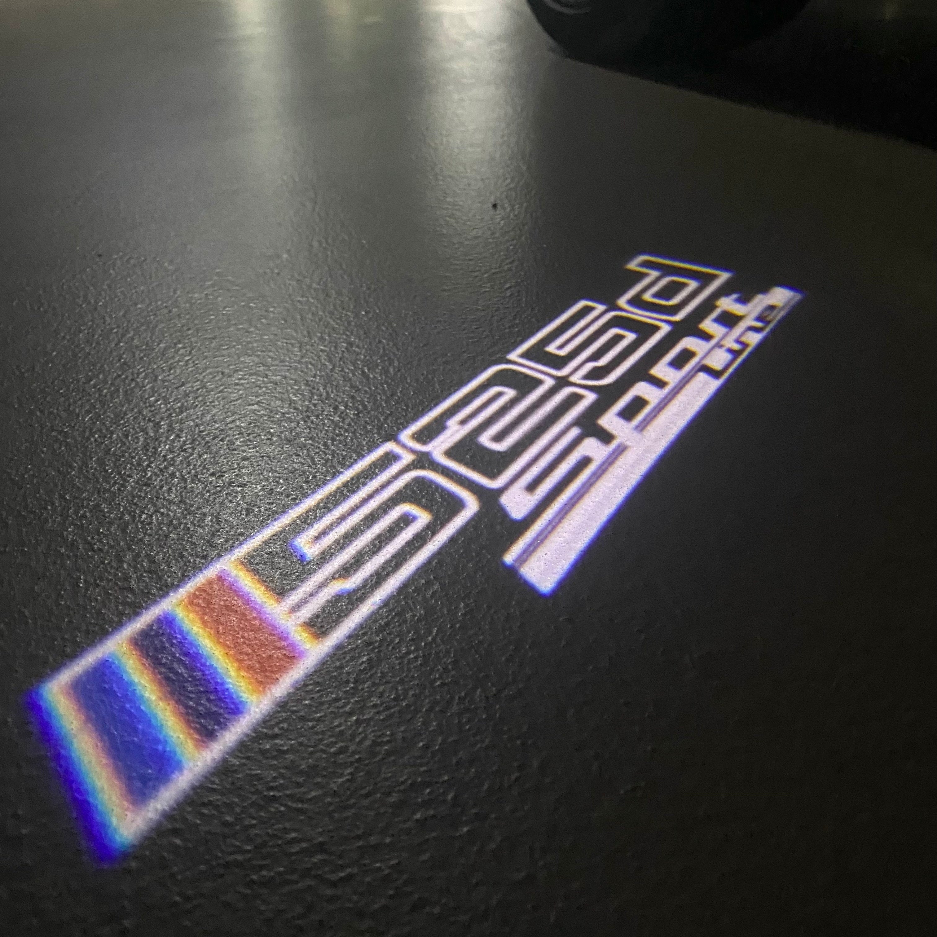 BMW  5 SERIES 525 d LOGO PROJECTOT LIGHTS (quantity 1 = 1 sets/2 door lights)Nr.bmw00233