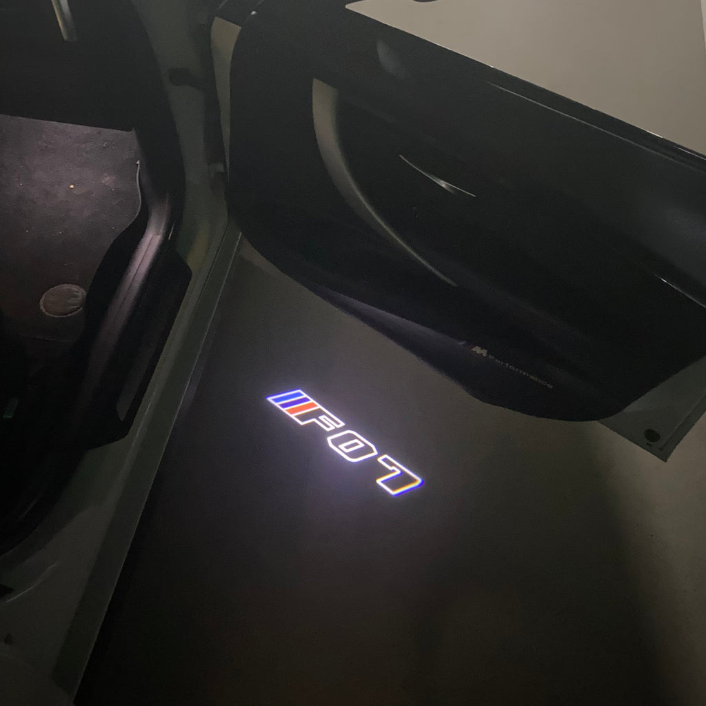 BMW  5 SERIES F07    LOGO PROJECTOT LIGHTS (quantity 1 = 1 sets/2 door lights)Nr.bmw00226