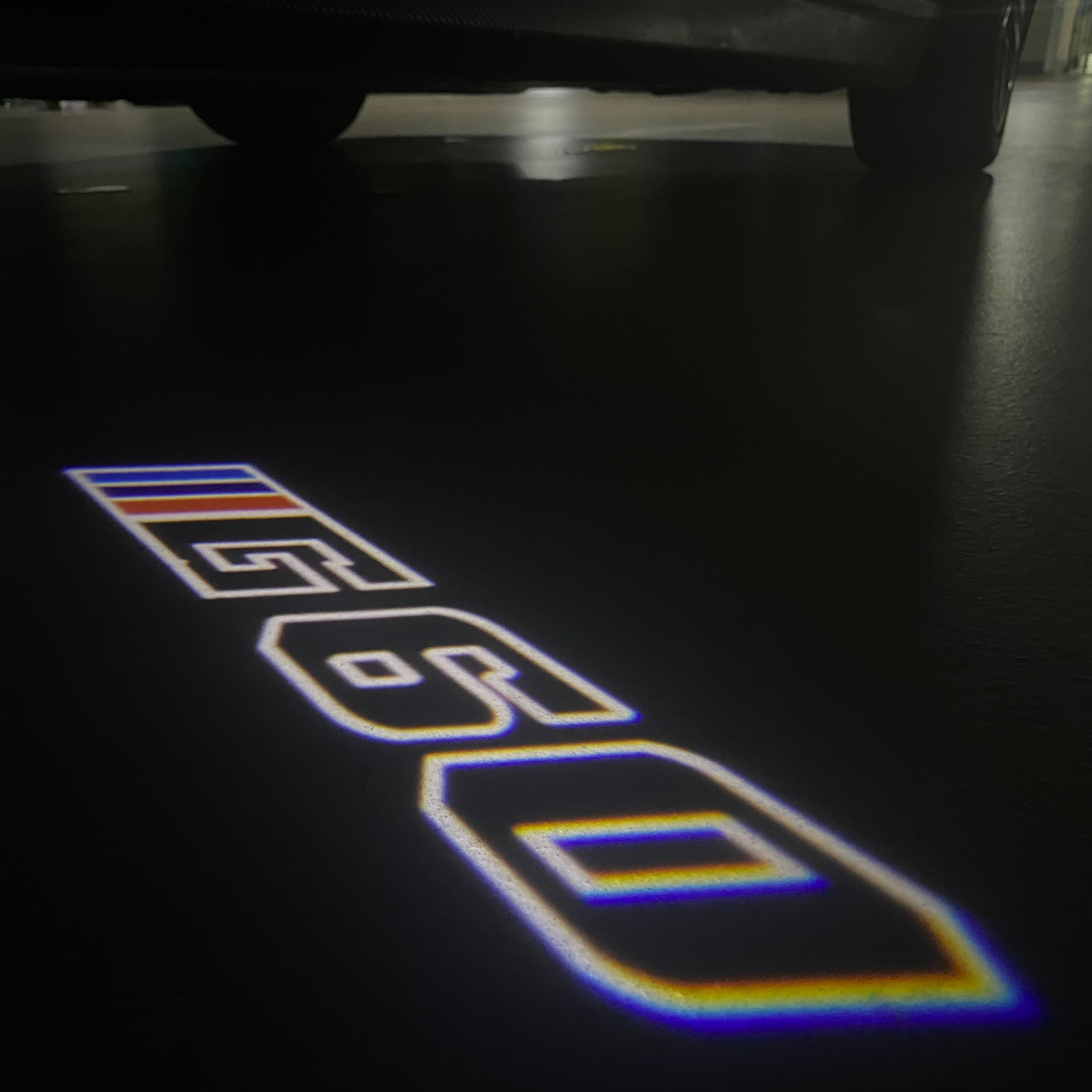 BMW   5 SERIES G60   LOGO PROJECTOT LIGHTS (quantity 1 = 1 sets/2 door lights)Nr.bmw00224