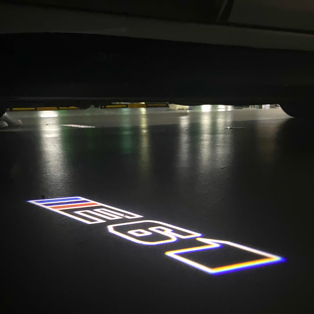 BMW  5 SERIES E61  LOGO PROJECTOT LIGHTS (quantity 1 = 1 sets/2 door lights)Nr.bmw00251