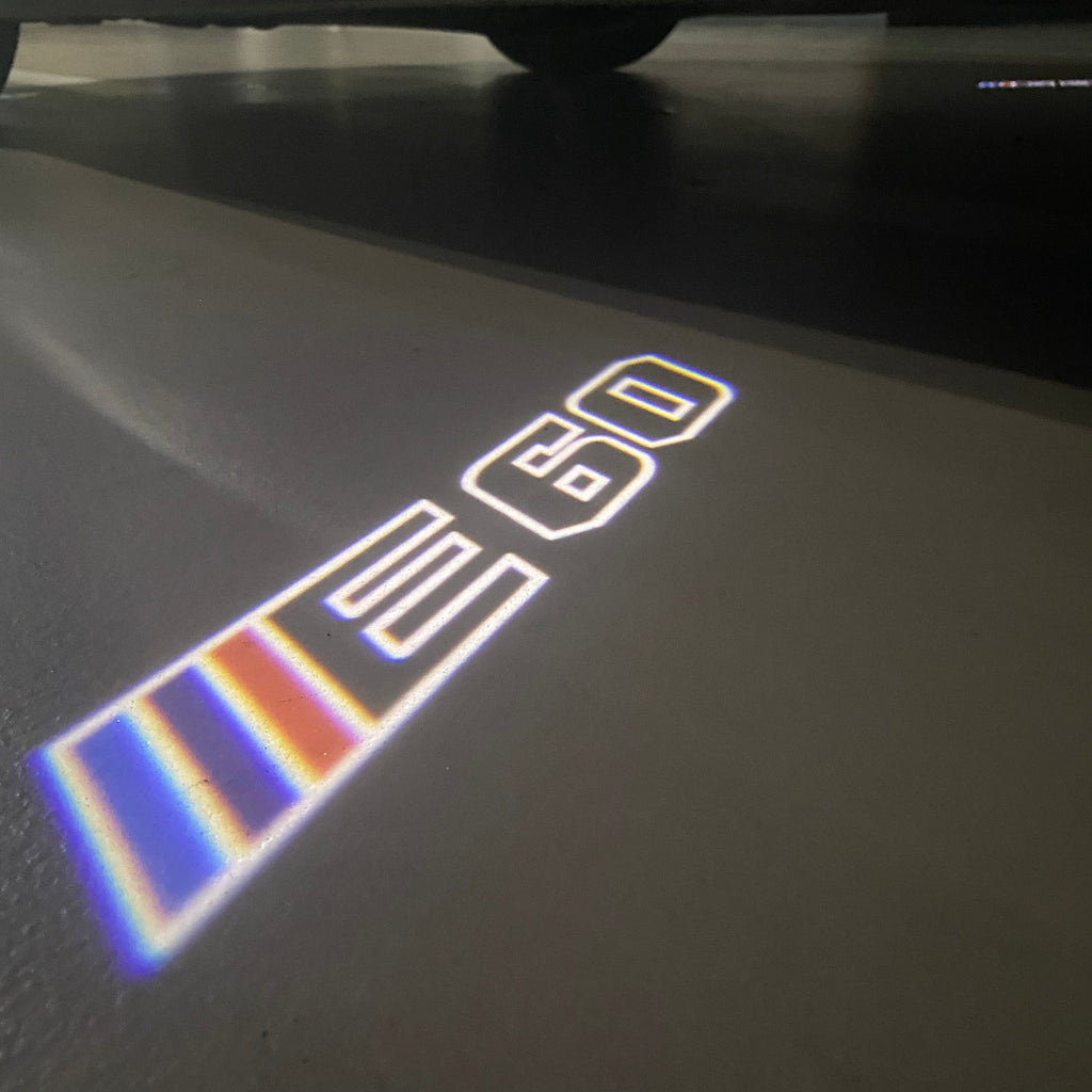 BMW  5 SERIES E60   LOGO PROJECTOT LIGHTS (quantity 1 = 1 sets/2 door lights)Nr.bmw00228