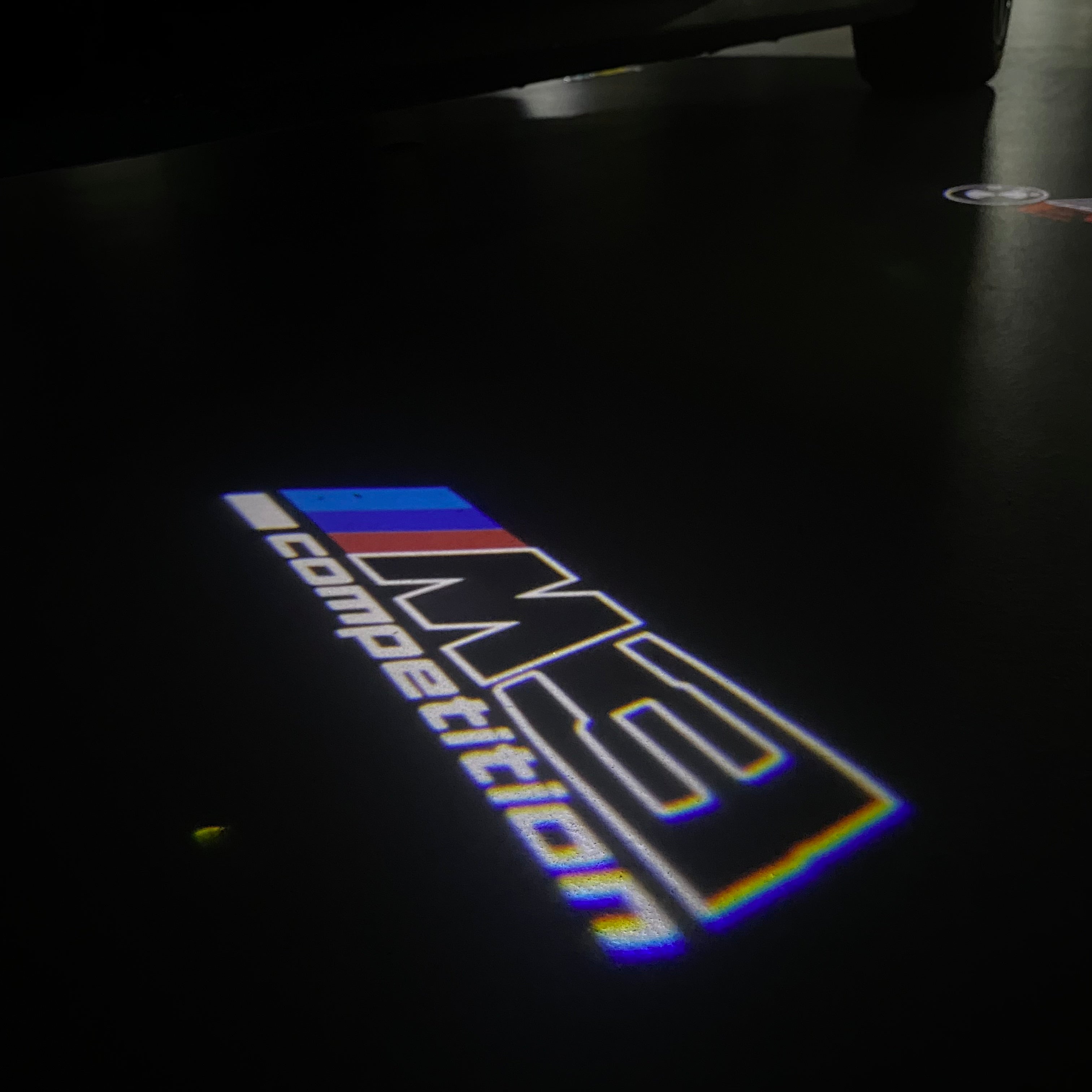 BMW 3 SERIES M3  LOGO PROJECTOT LIGHTS (quantity 1 = 1 sets/2 door lights) Nr.bmw406
