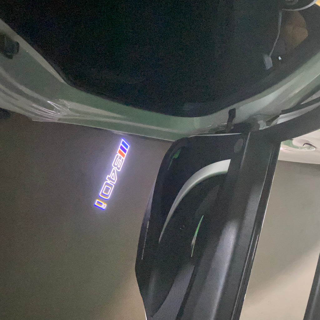 BMW 3 SERIES M340 i   LOGO PROJECTOT LIGHTS (quantity 1 = 1 sets/2 door lights)Nr.bmw00384