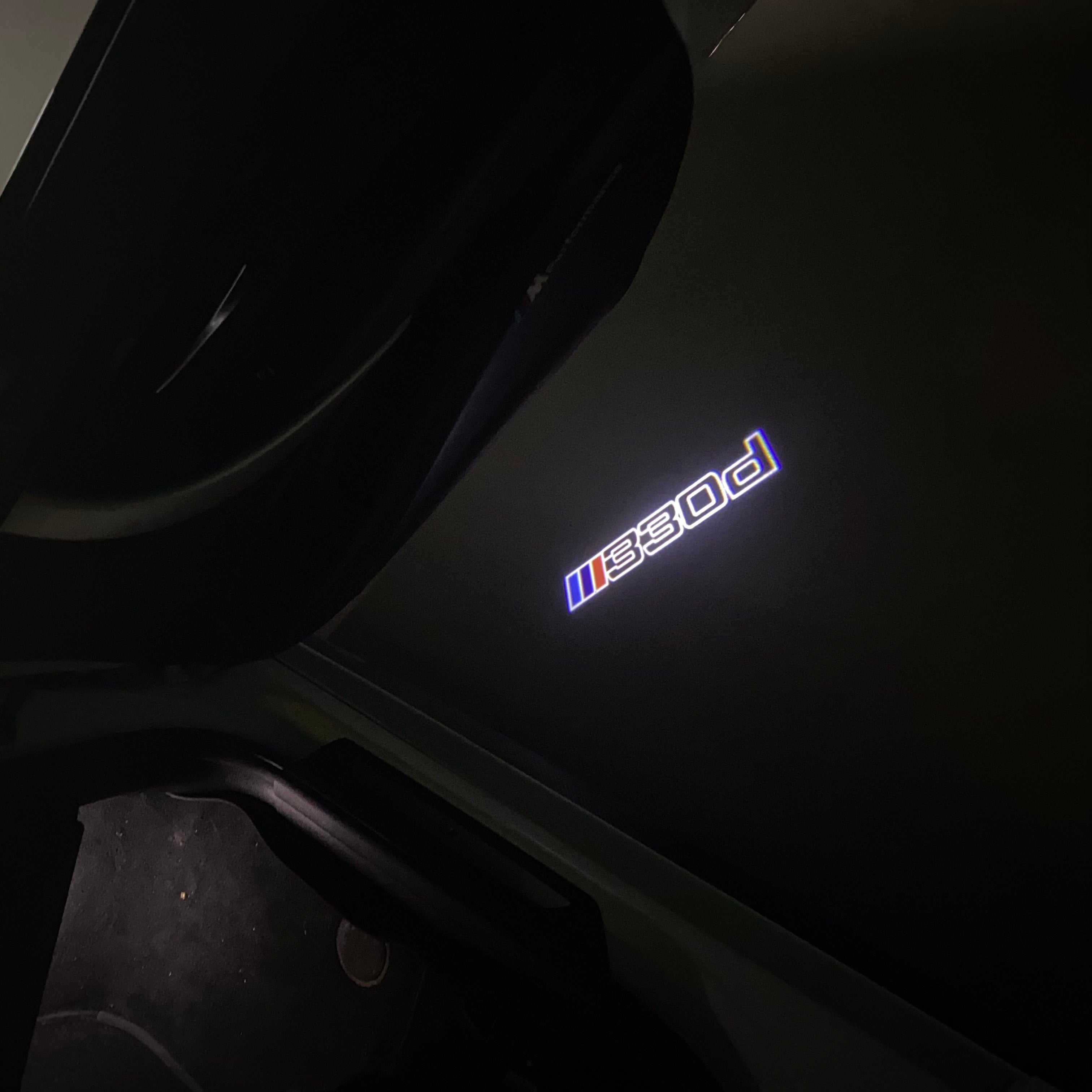 BMW 3 SERIES 330 d LOGO PROJECTOT LIGHTS (quantity 1 = 1 sets/2 door lights) Nr.bmw407