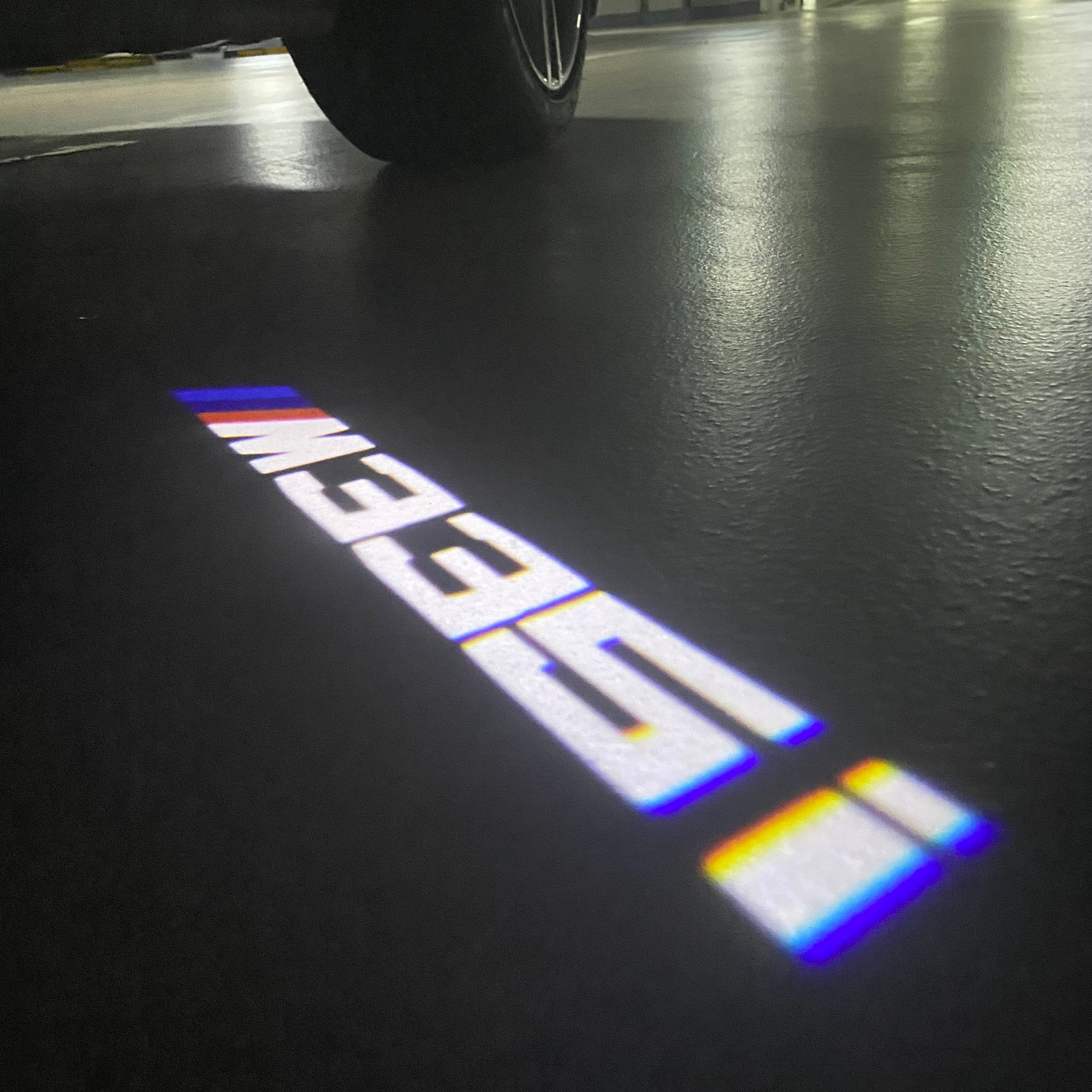 BMW 3 SERIES M335 i LOGO PROJECTOT LIGHTS (quantity 1 = 1 sets/2 door lights)Nr.bmw00382