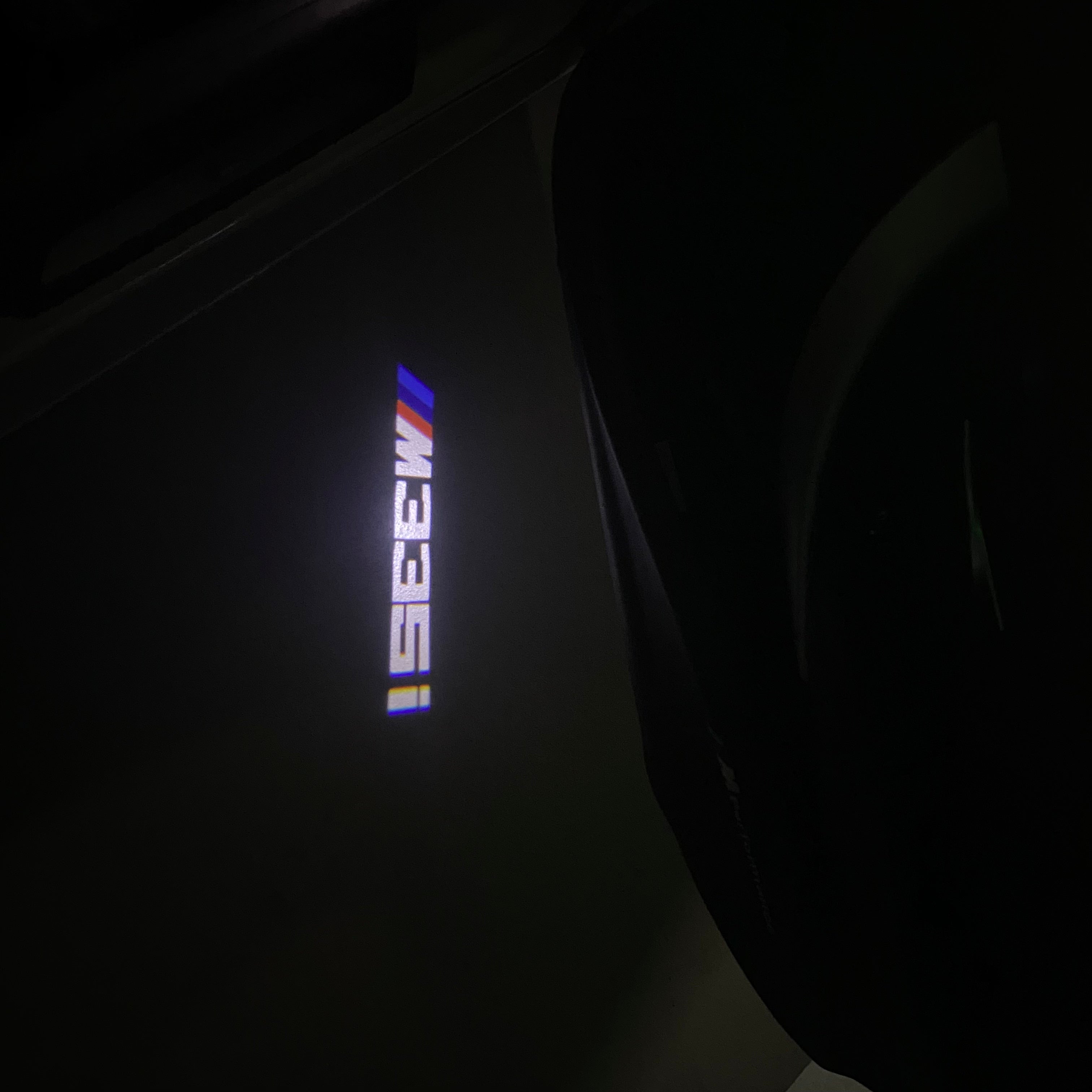 BMW 3 SERIES M335 i LOGO PROJECTOT LIGHTS (quantity 1 = 1 sets/2 door lights)Nr.bmw00382