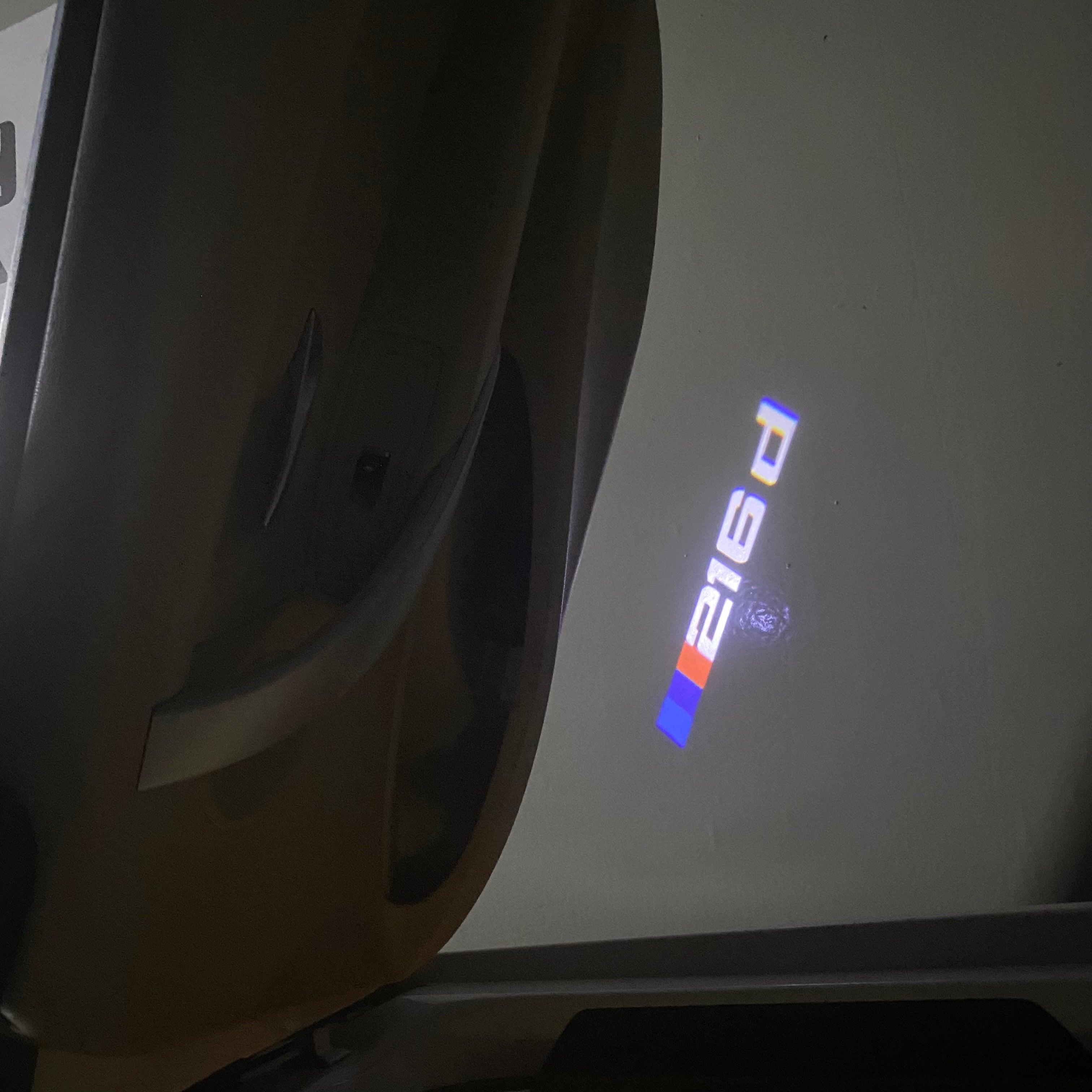 BMW  2 SERIES 216 LOGO PROJECTOT LIGHTS (quantity 1 = 1 sets/2 door lights)Nr.bmw00204
