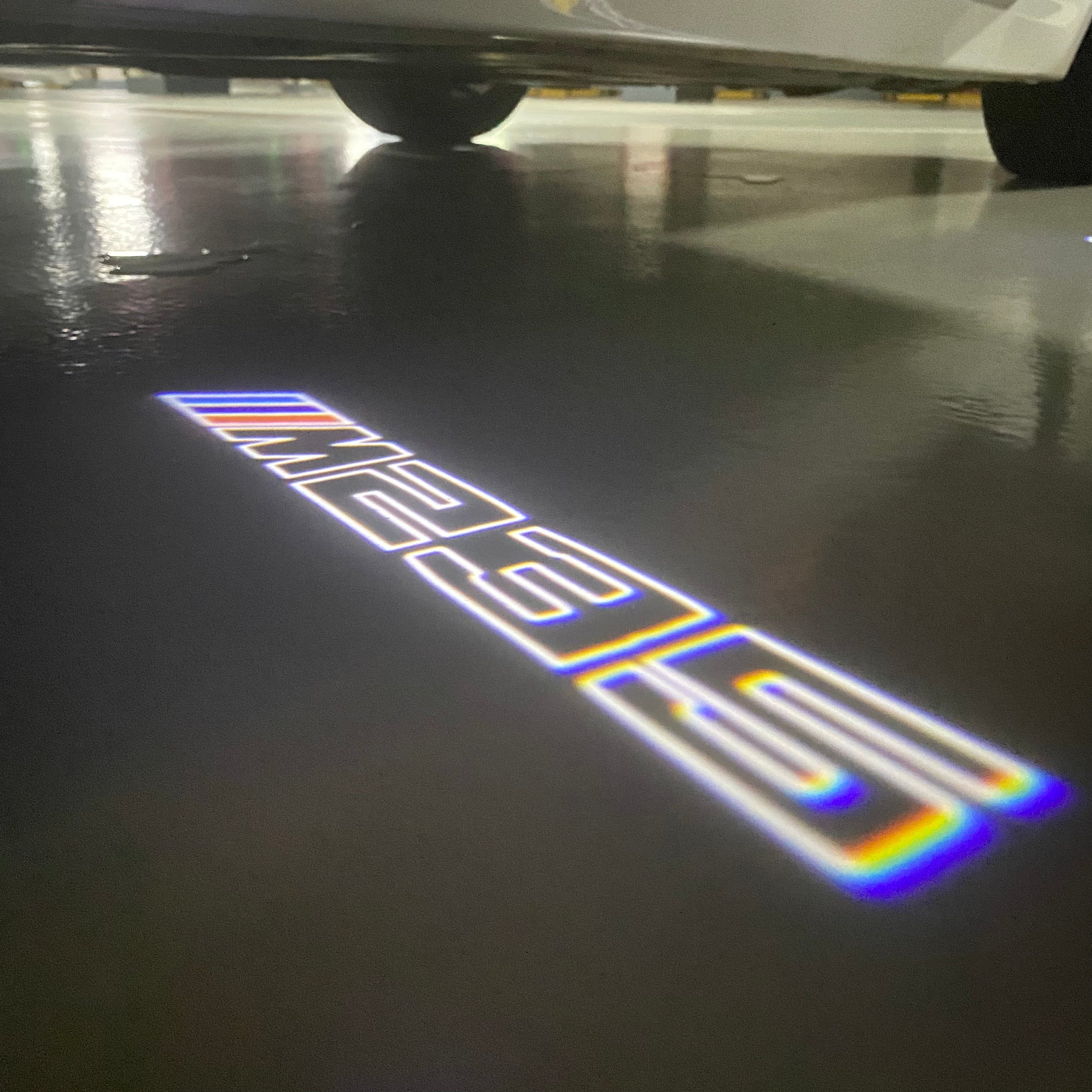 BMW 2 SERIES M235  LOGO PROJECTOT LIGHTS (quantity 1 = 1 sets/2 door lights)Nr.bmw00202