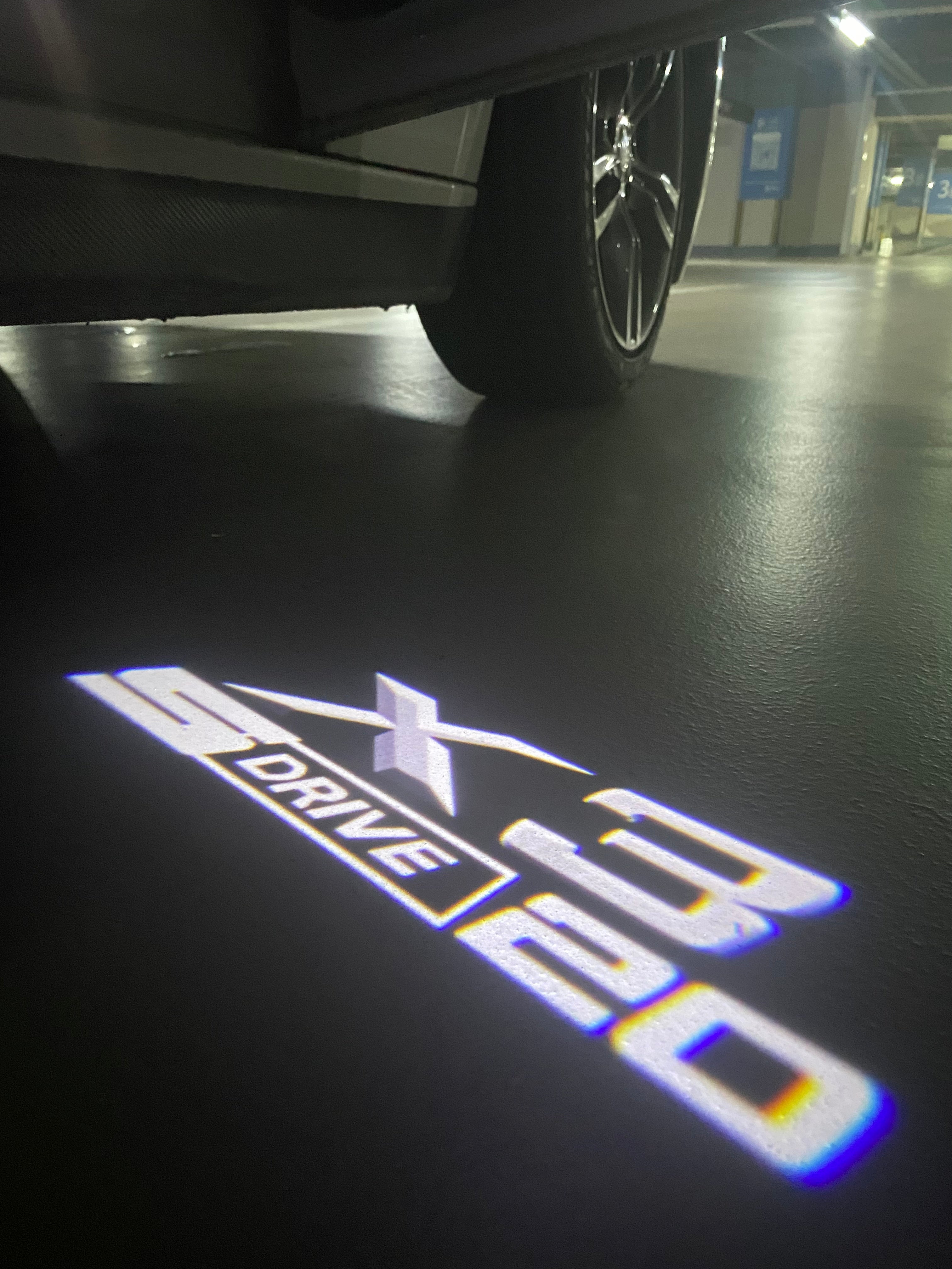 BMW X3 S drive 30  LOGO PROJECTOT LIGHTS (quantity 1 = 1 sets/2 door lights)Nr.bmw0051