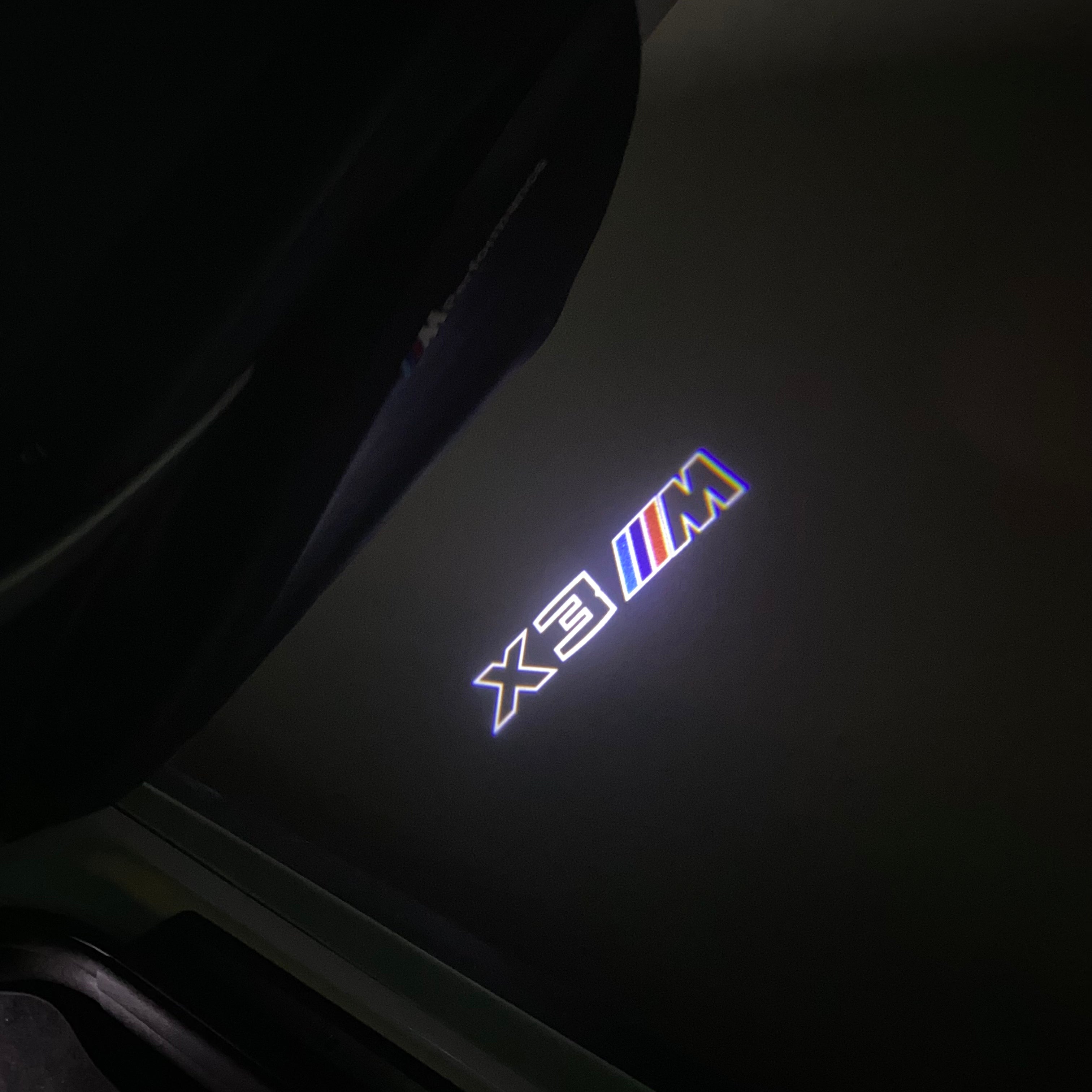 BMW  X3M LOGO PROJECTOT LIGHTS (quantity 1 = 1 sets/2 door lights)Nr.bmw0057