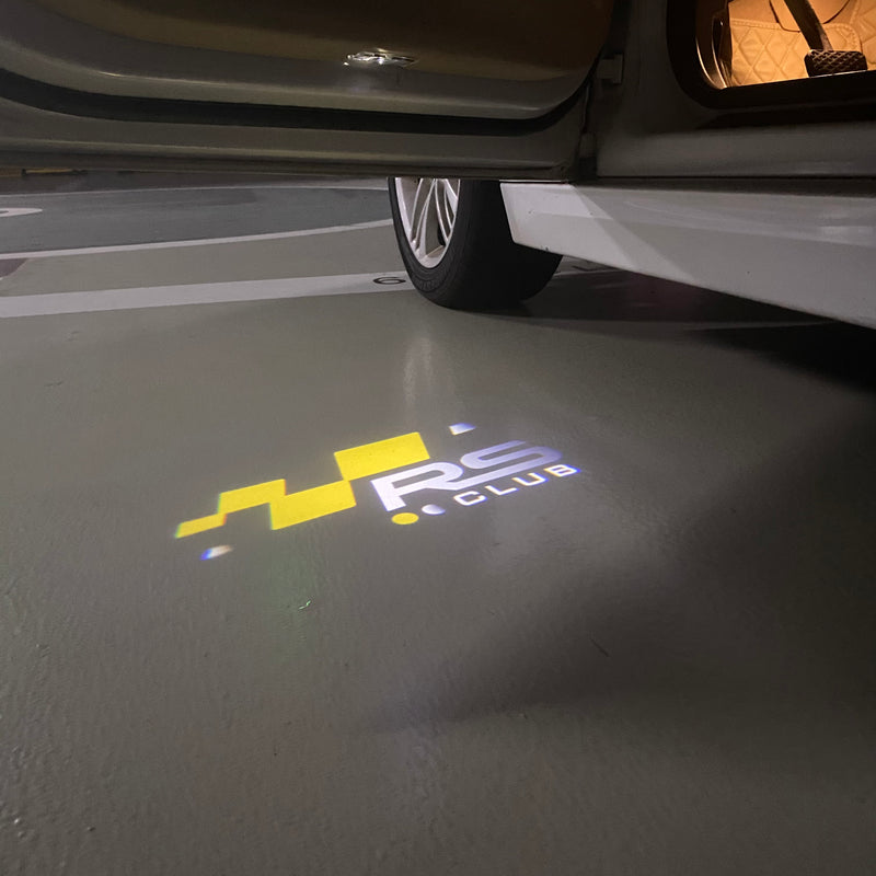 RENAULT RS LOGO PROJECTOT LIGHTS Nr.28081 (Menge 1 = 2 Logofolien /2 Türleuchten) 