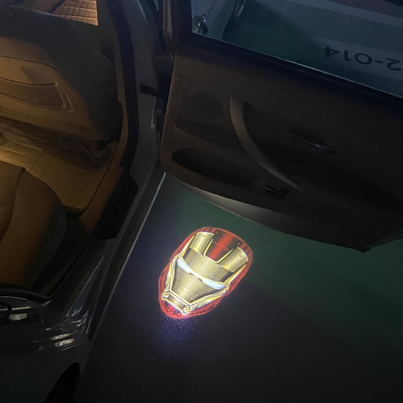 Luci per porte con logo Iron Man Nr.214 (quantità 1 = 2 pellicole con logo /2 luci per porte)Logo degli eroi Marvel 