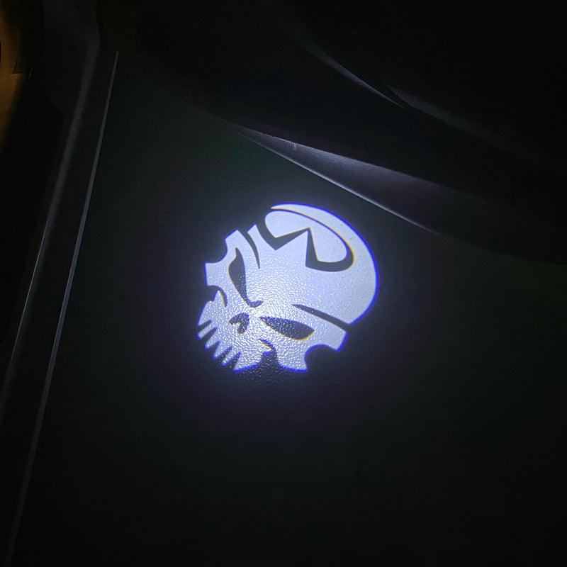 INFINITI Skull LOGO PROJECROTR LIGHTS Nr.15 (quantità 1 = 1 set/2 luci porta)