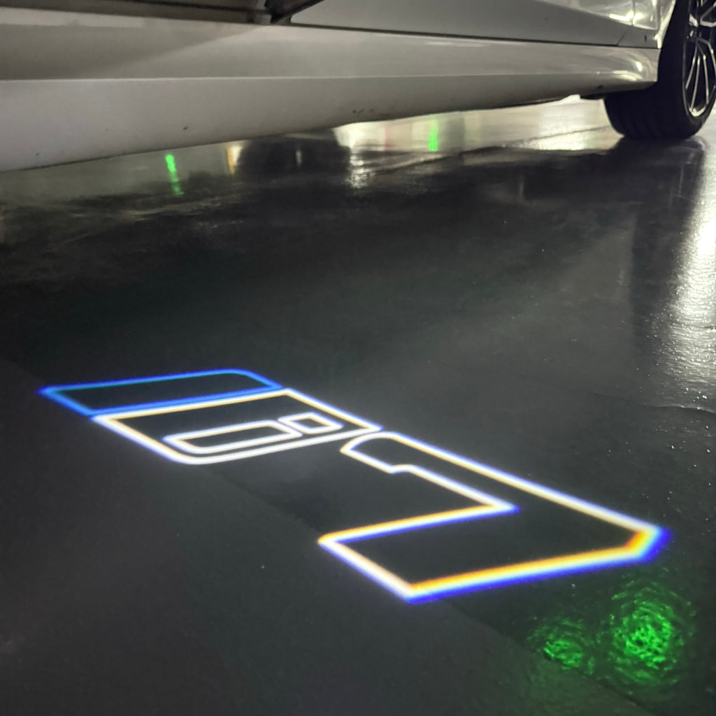 BMW i7  LOGO PROJECTOT LIGHTS (quantity 1 = 1 sets/2 door lights)Nr.bmw00359