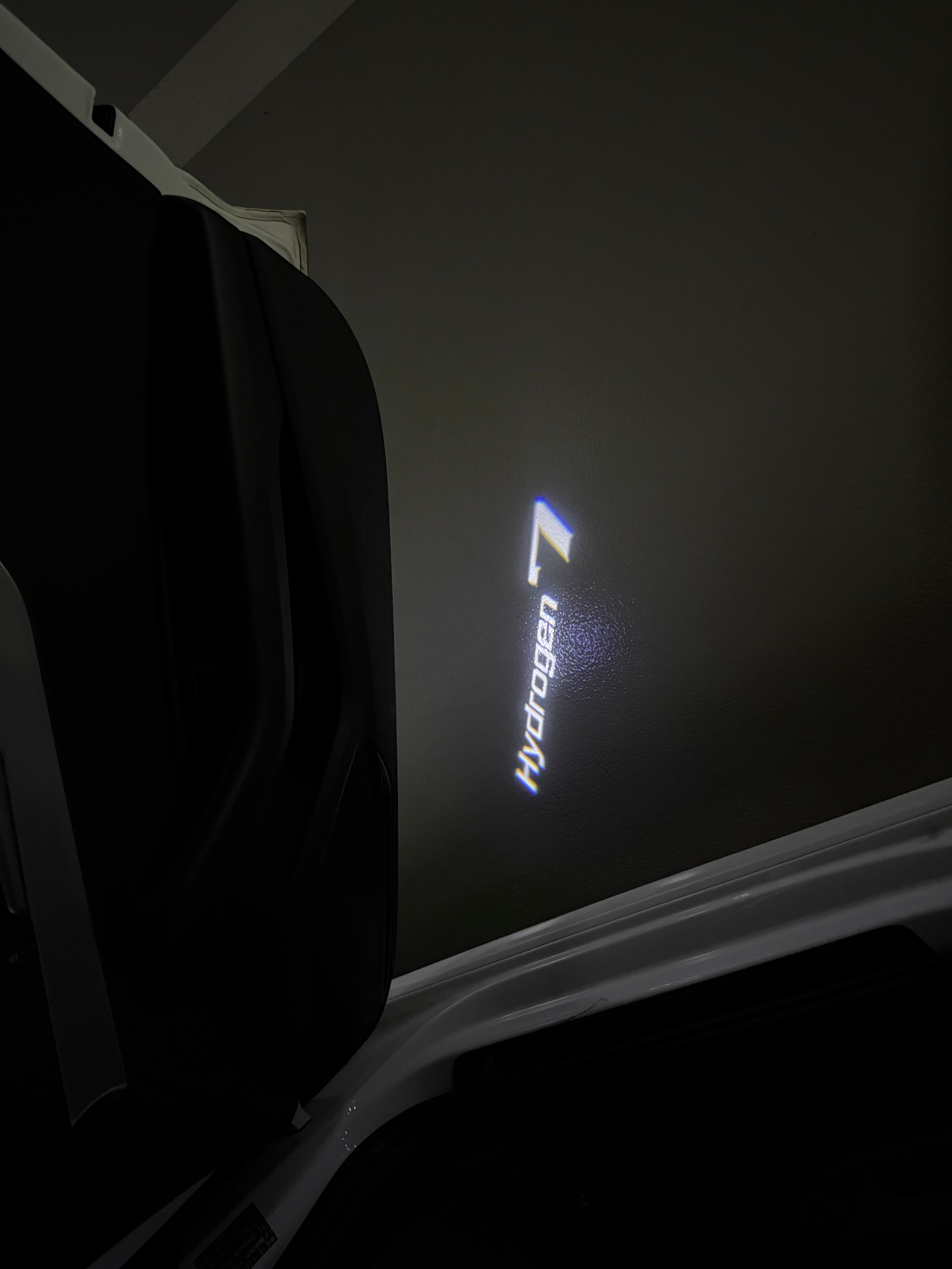 BMW  Hydrogen 7 LOGO PROJECTOT LIGHTS Nr.607B30