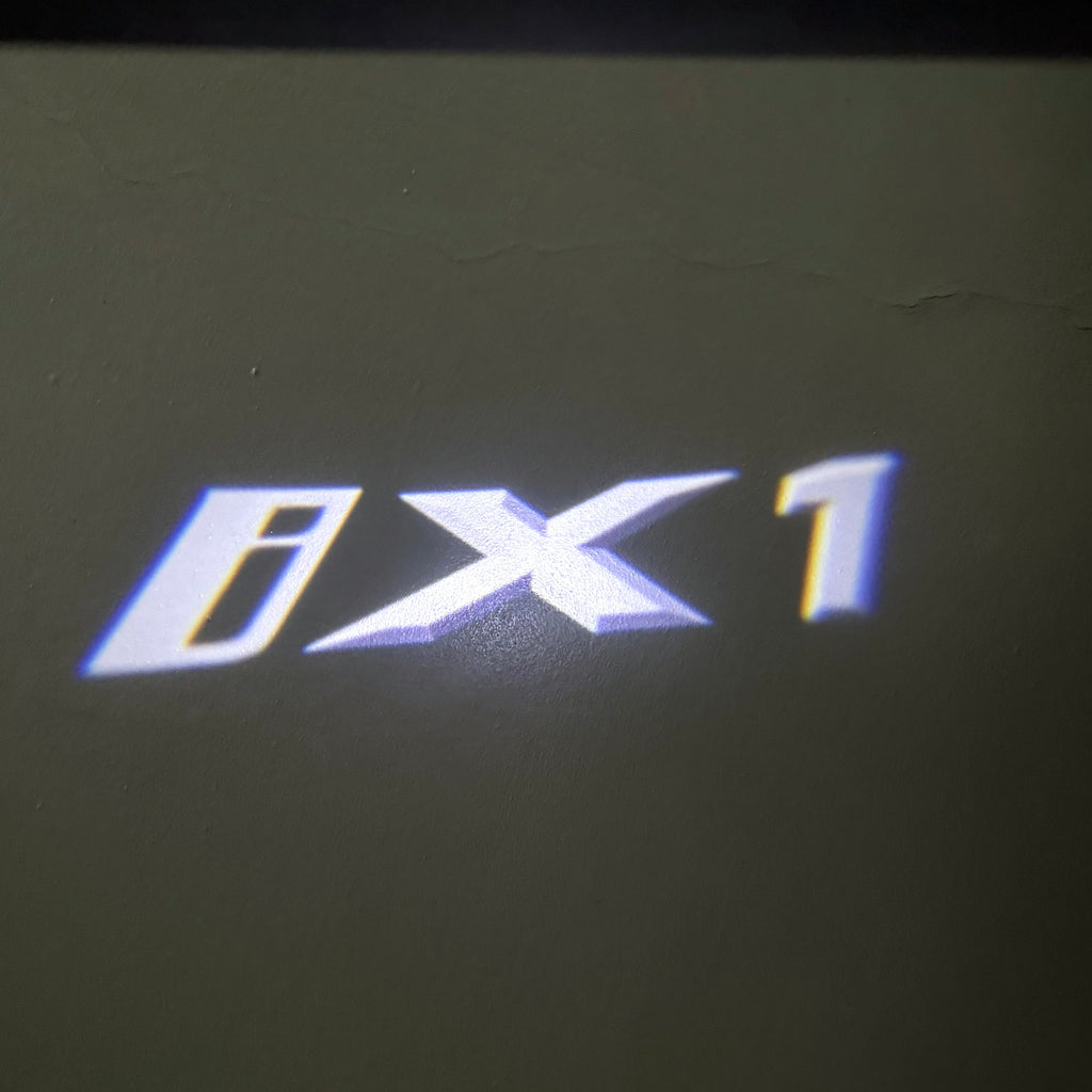 BMW iX1    LOGO PROJECTOT LIGHTS (quantity 1 = 1 sets/2 door lights)Nr.bmw00345