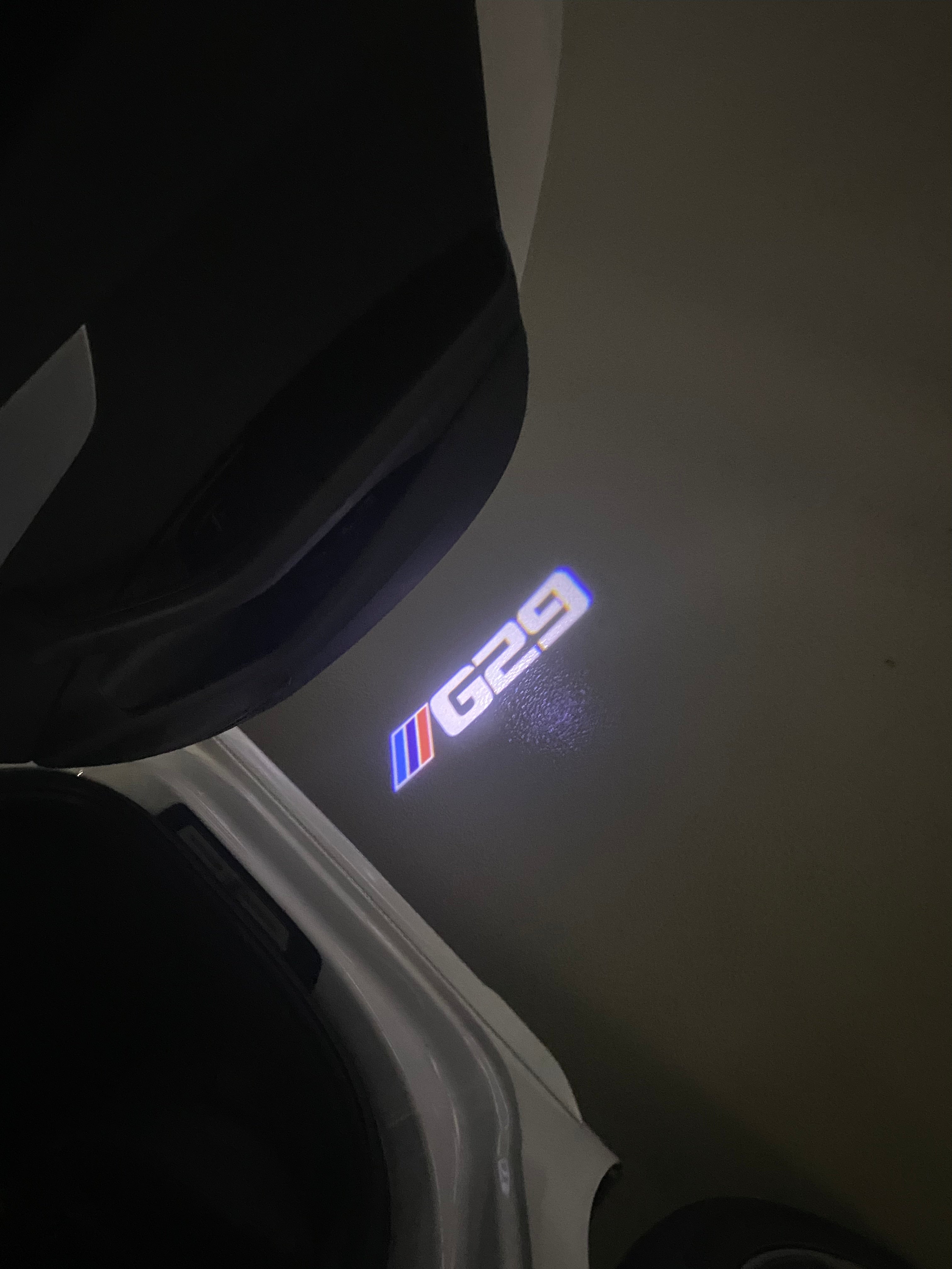 BMW  Z4 G29  LOGO PROJECTOT LIGHTS Nr.600x95