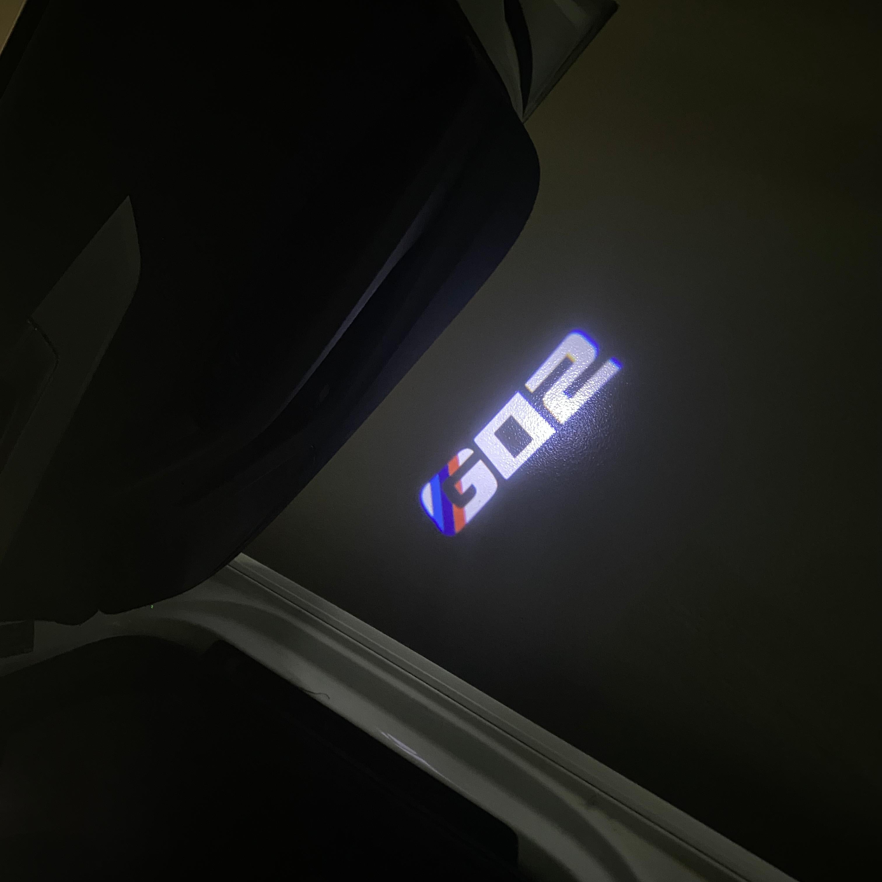 BMW X4 / X4M G02  LOGO PROJECTOT LIGHTS (quantity 1 = 1 sets/2 door lights)Nr.bmw0044