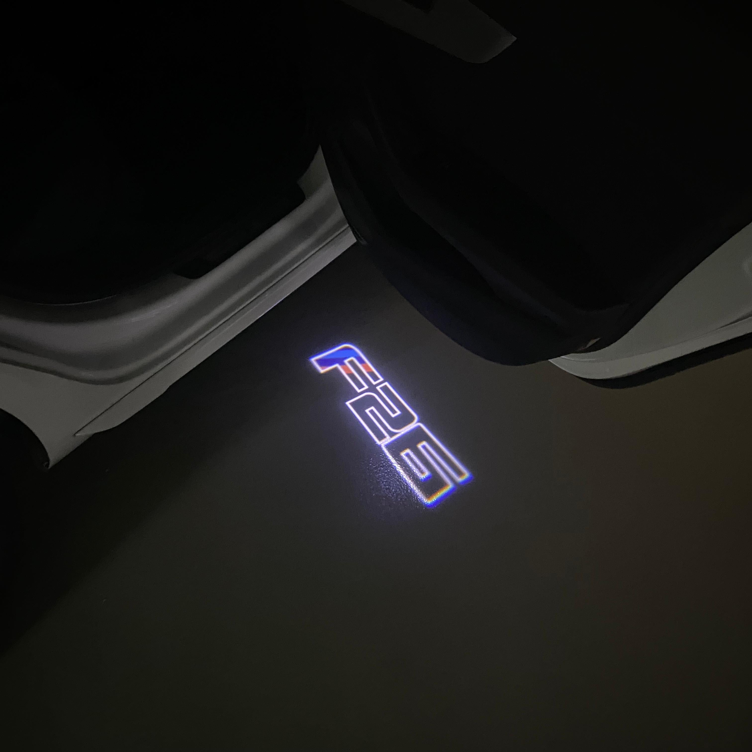 BMW X4 / X4M F26  LOGO PROJECTOT LIGHTS (quantity 1 = 1 sets/2 door lights) Nr.BMW419