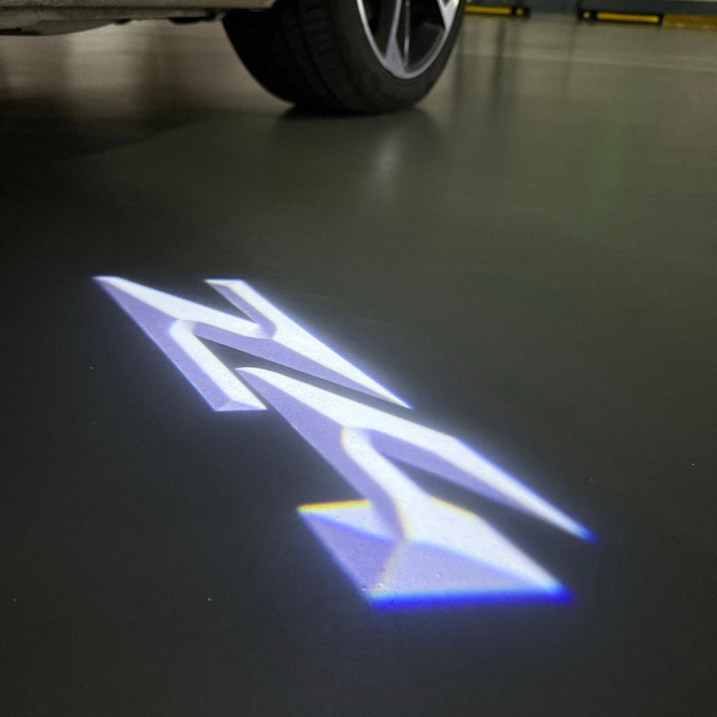 BMW Z4  LOGO PROJECTOT LIGHTS (quantity 1 = 1 sets/2 door lights)Nr.bmw00156