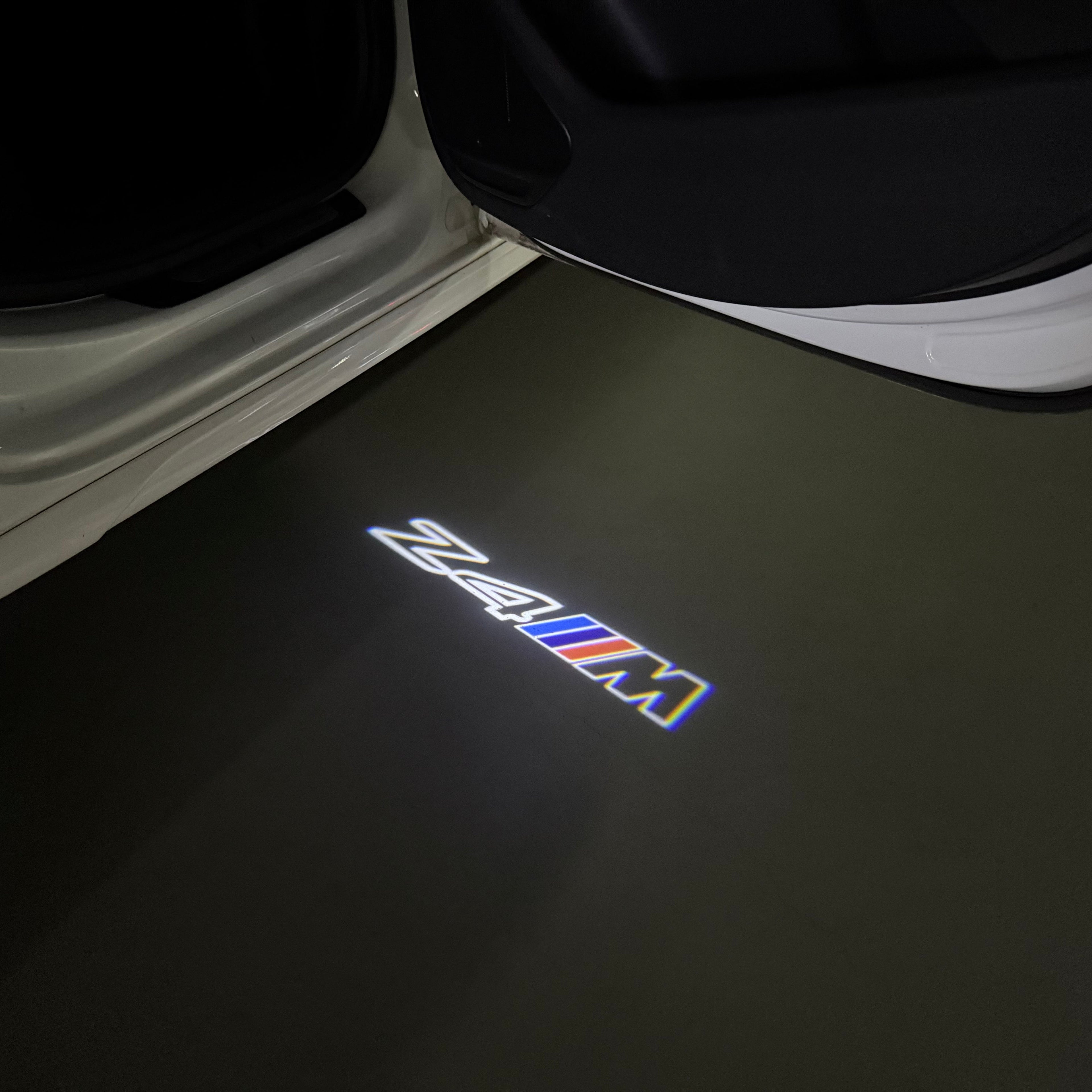 BMW Z4M  LOGO PROJECTOT LIGHTS (quantity 1 = 1 sets/2 door lights)Nr.bmw00151