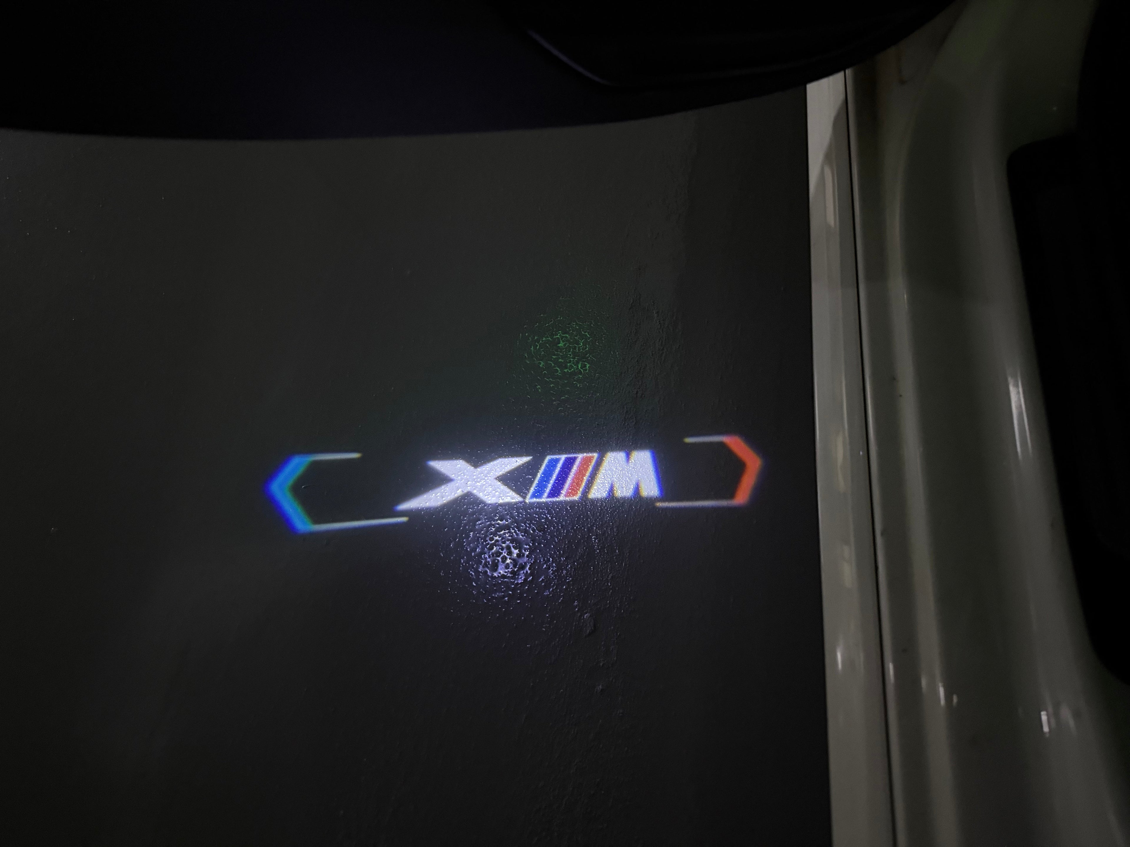 BMW XM    LOGO PROJECTOT LIGHTS (quantity 1 = 1 sets/2 door lights)Nr.bmw00160