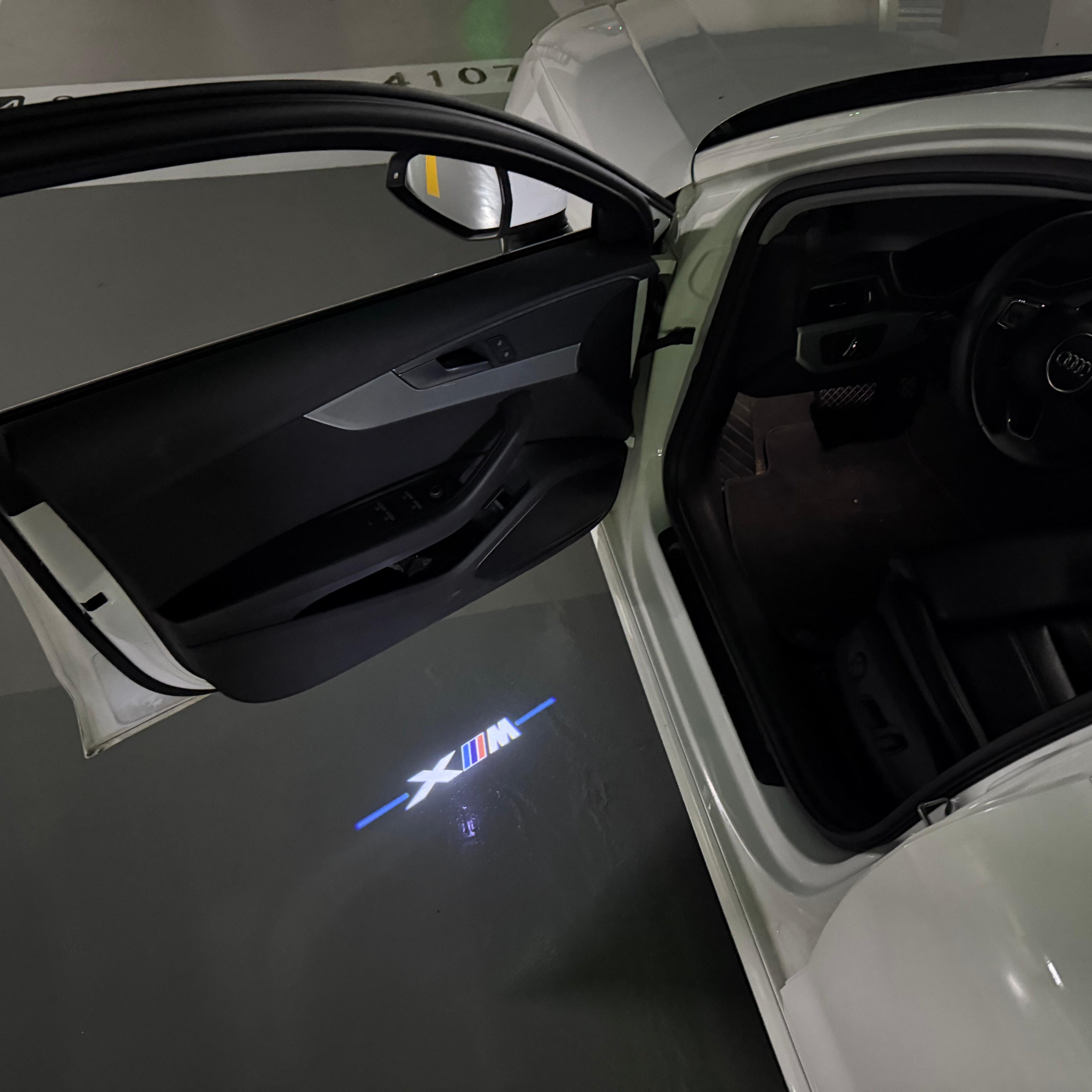 BMW  XM LOGO PROJECTOT LIGHTS Nr.600x94