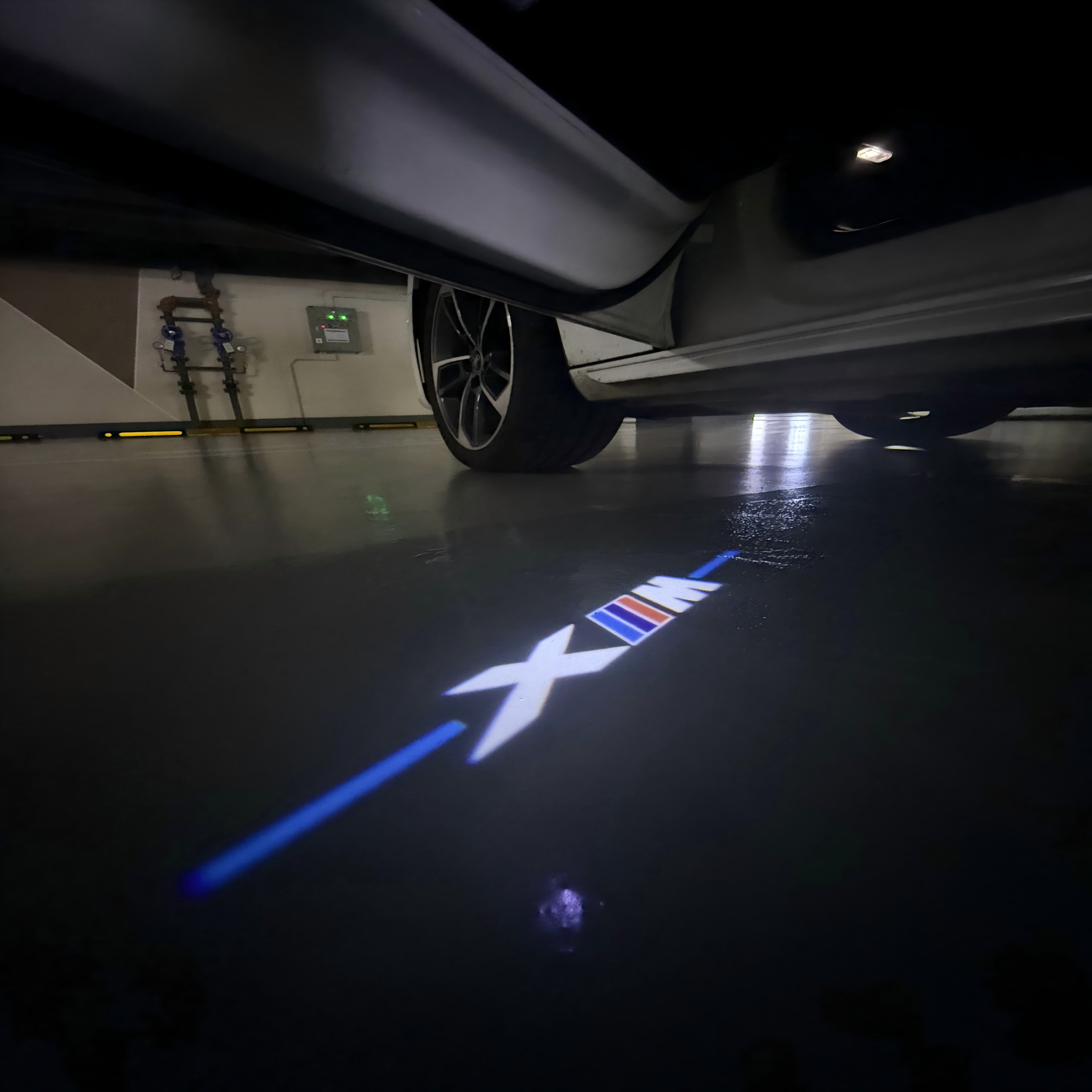 BMW  XM LOGO PROJECTOT LIGHTS Nr.600x94