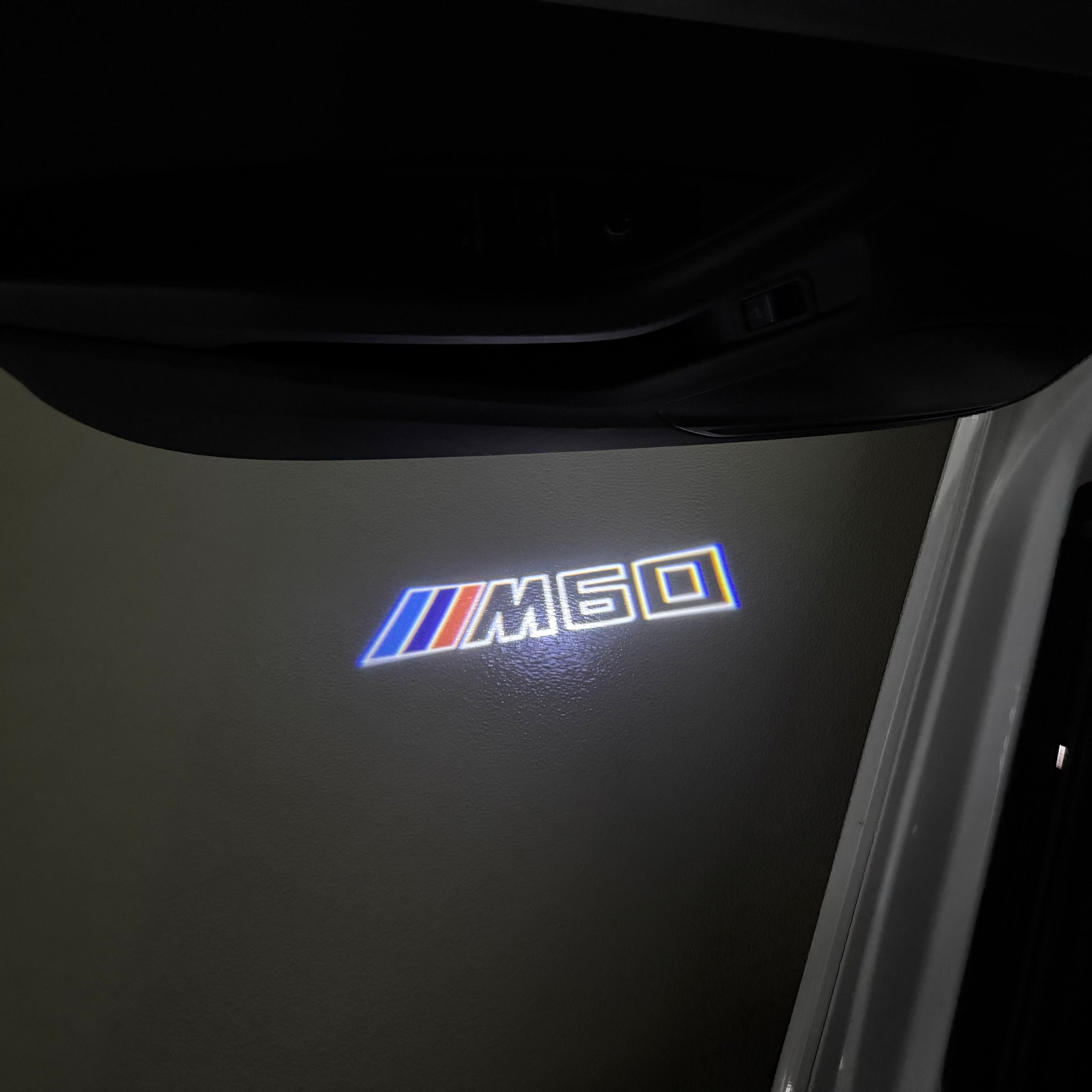 BMW  iX M60 LOGO PROJECTOT LIGHTS (quantity 1 = 1 sets/2 door lights)Nr.bmw00358